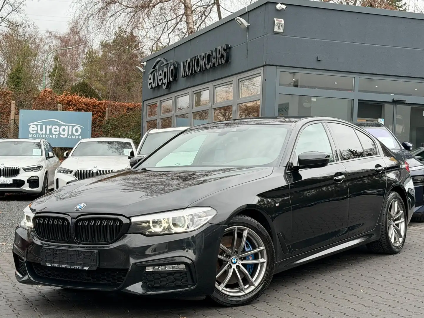 BMW 530 d Aut. 2 Hand - LED - M Sportpaket /// Noir - 1