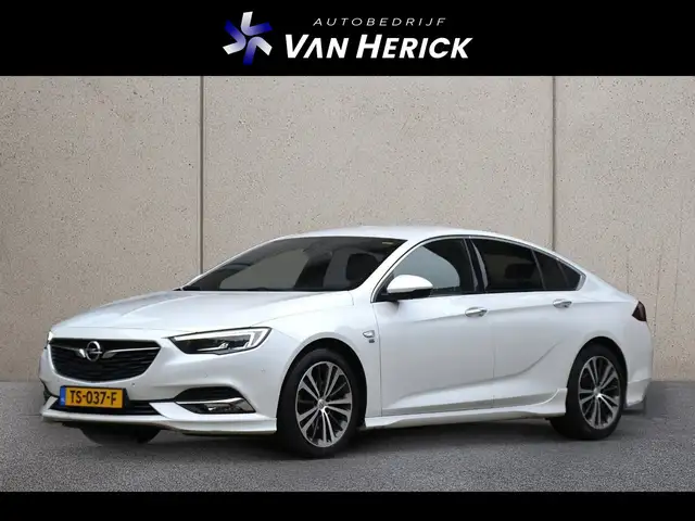 Opel Insignia Grand Sport 1.6 Turbo Innovation 200PK Automaat |