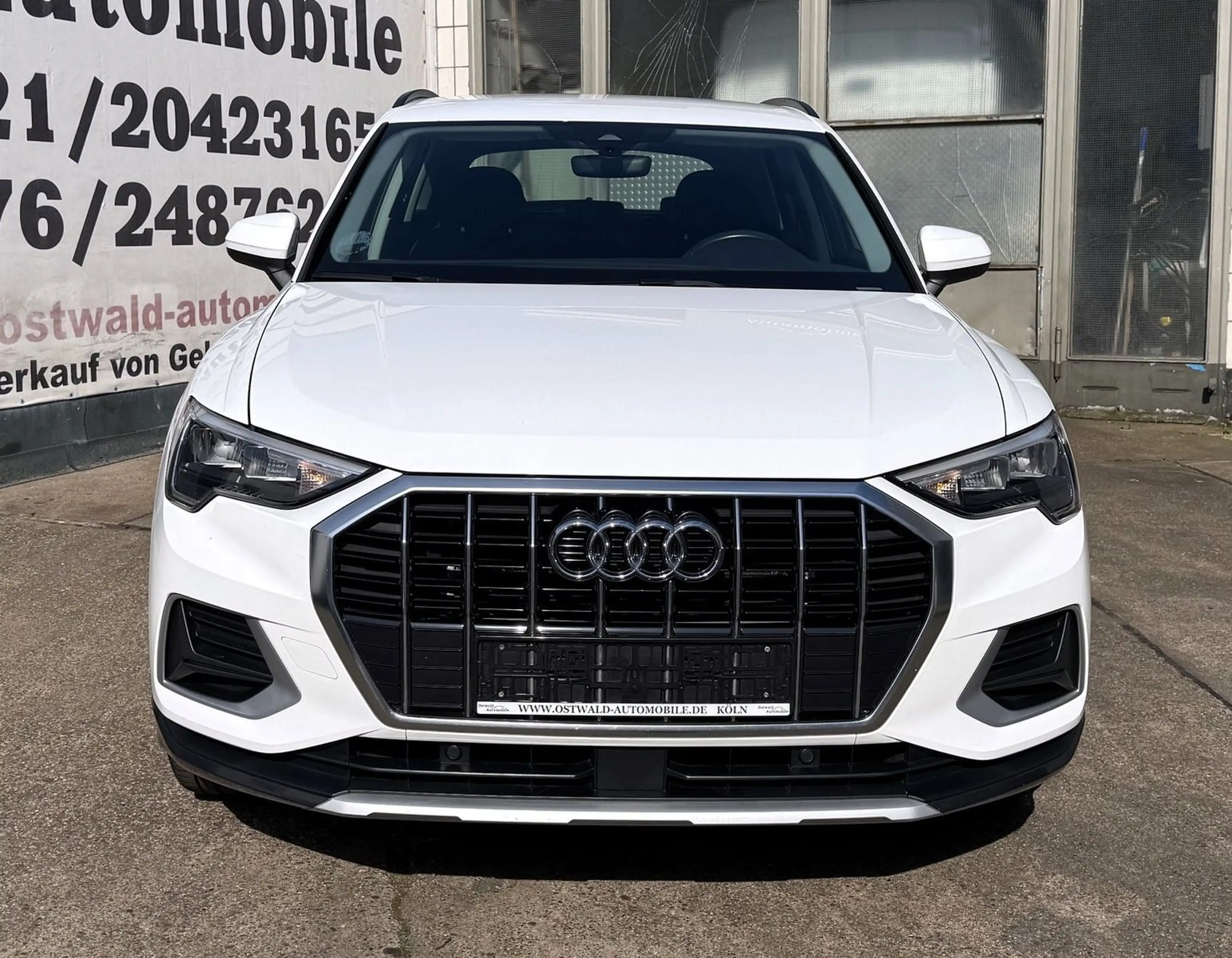 Audi Q3 35 TFSI Advanced Virtual LED MMI Plus Alu SHZ