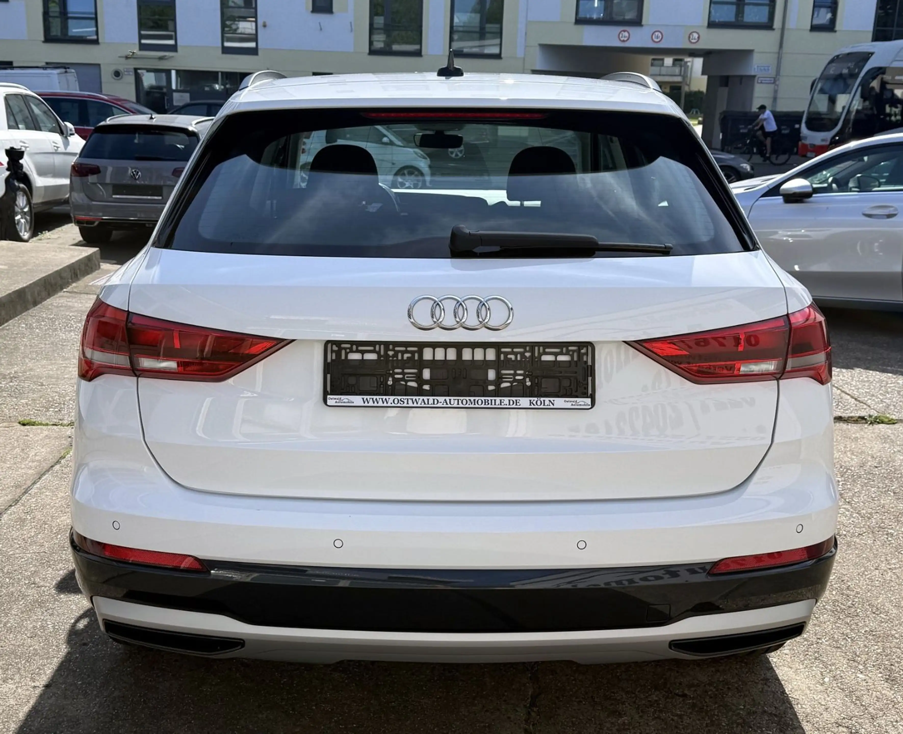Audi Q3 35 TFSI Advanced Virtual LED MMI Plus Alu SHZ — photo 4