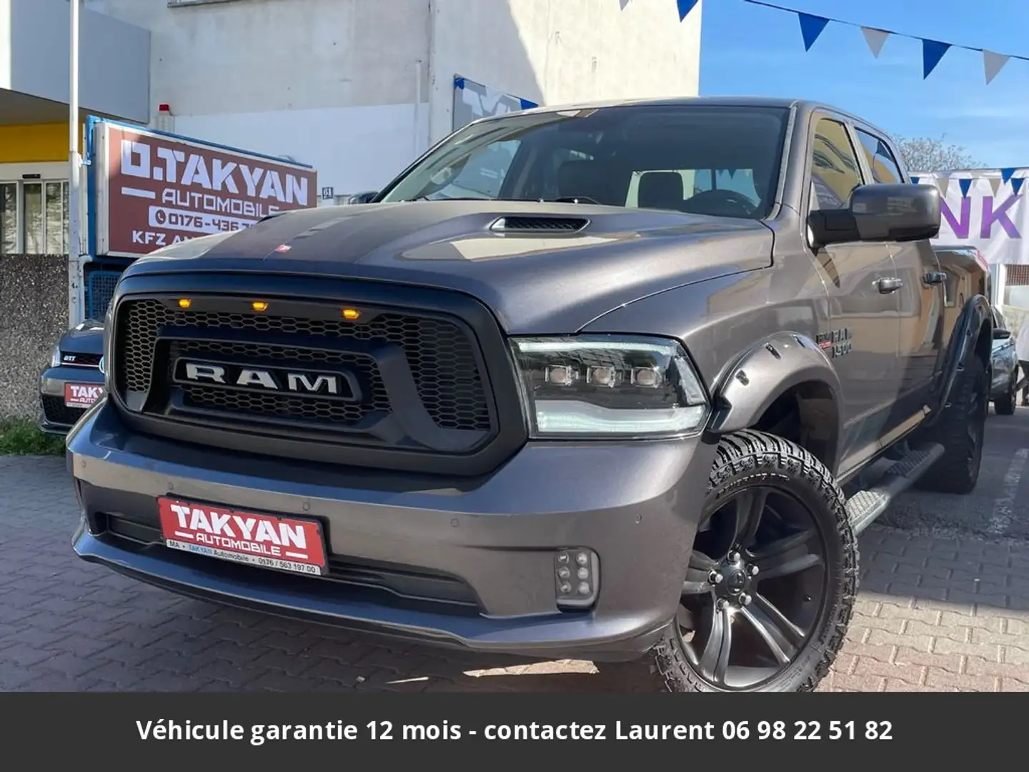 Dodge RAM Sport Night 5.7L 4x4 Tout compris hors homologatio Gris - 1