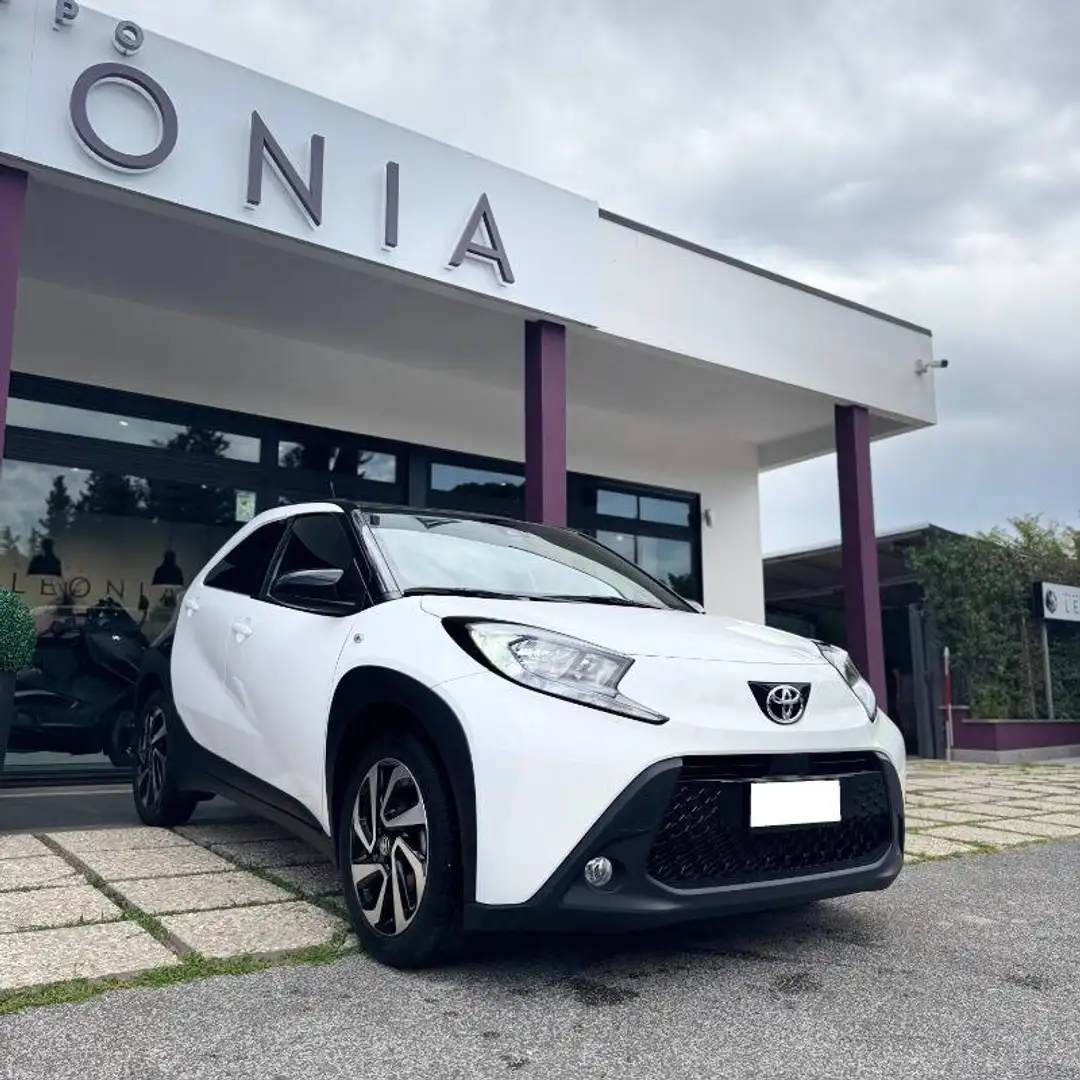 Toyota Aygo 1.0 Trend 72cv Blanc - 1