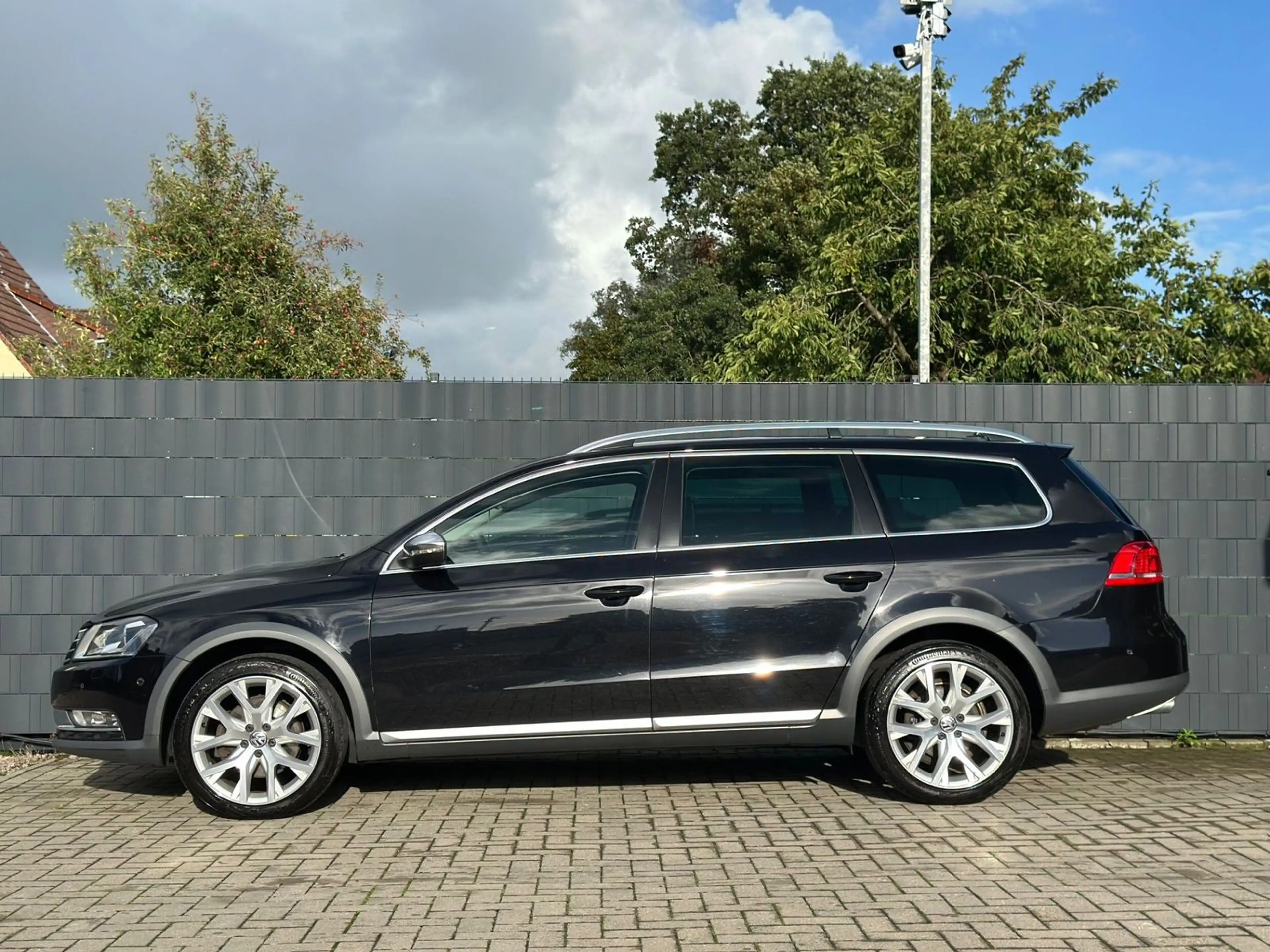 Volkswagen Passat Alltrack BMT 2,0 TDI DPF 4Motion DSG — photo 12