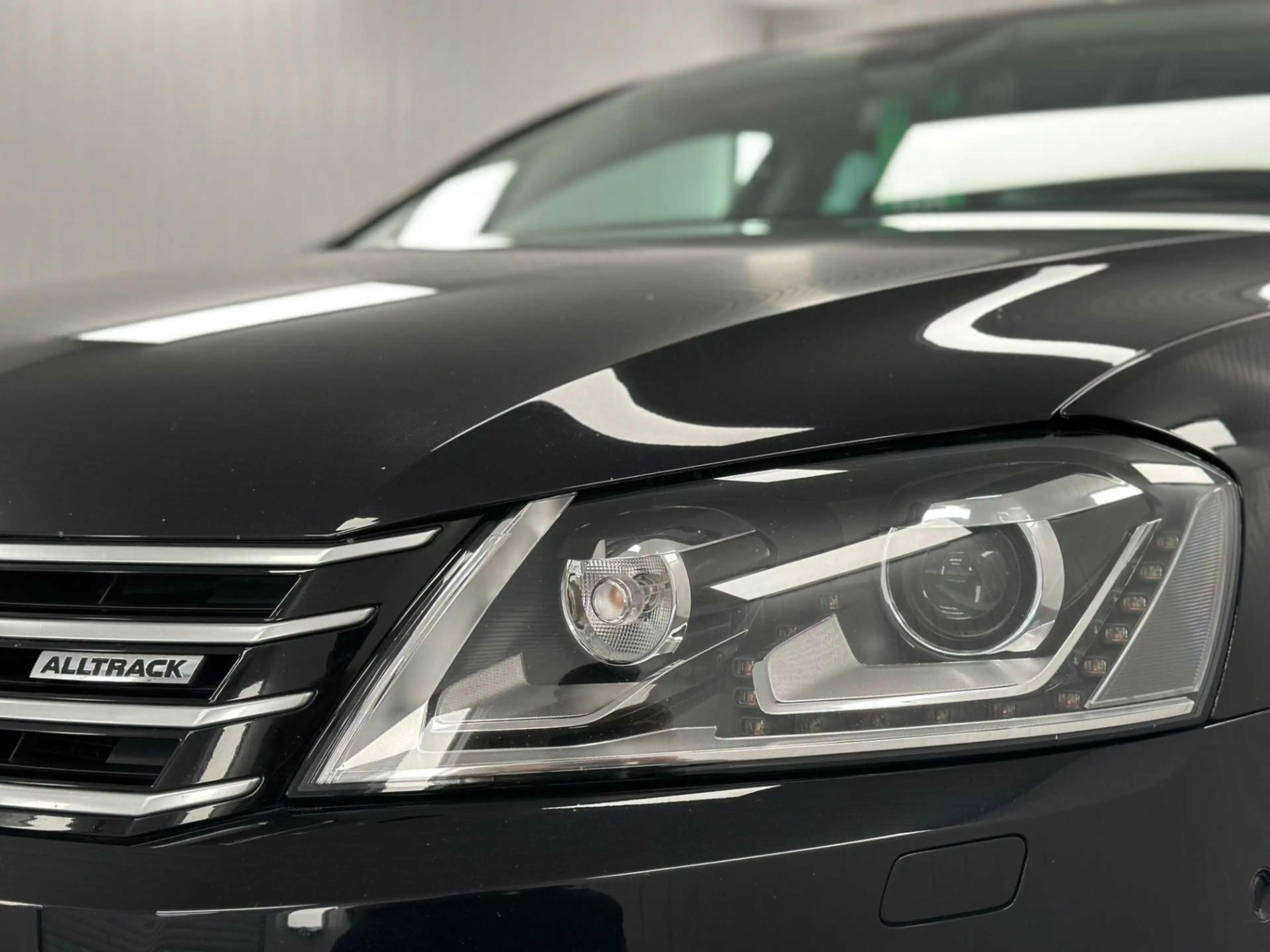 Volkswagen Passat Alltrack BMT 2,0 TDI DPF 4Motion DSG — photo 5