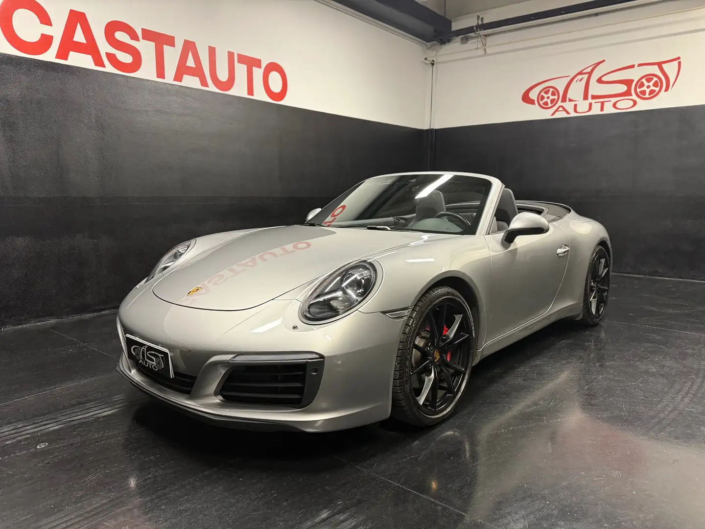 Porsche 991 911 Cabrio 3.0 Carrera S auto 991.2 MK2 PDK FULL Gris - 2