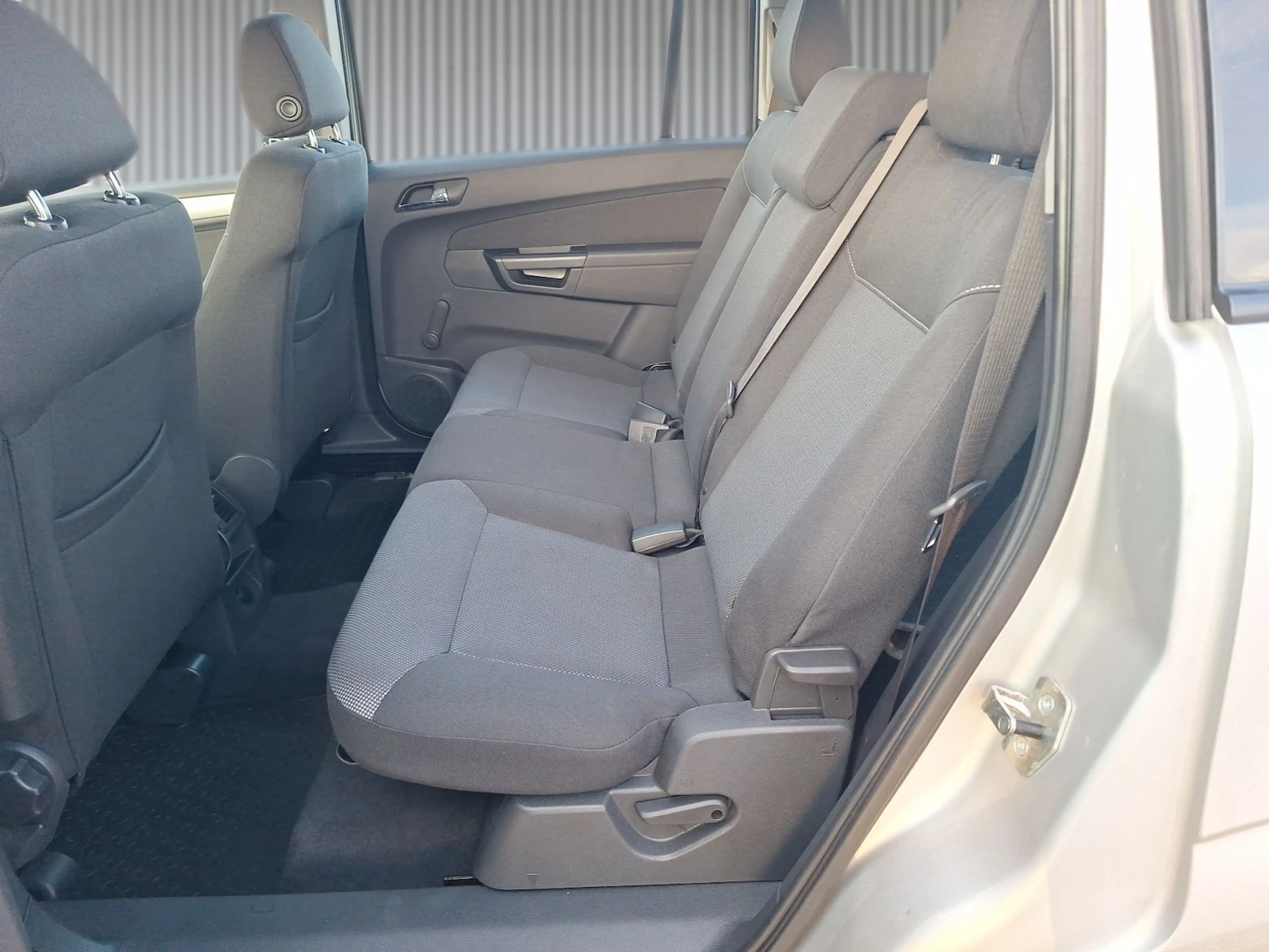 Opel Zafira Family 7 Sitzer AHK*PDC*Tempomat*TÜV neu — photo 10