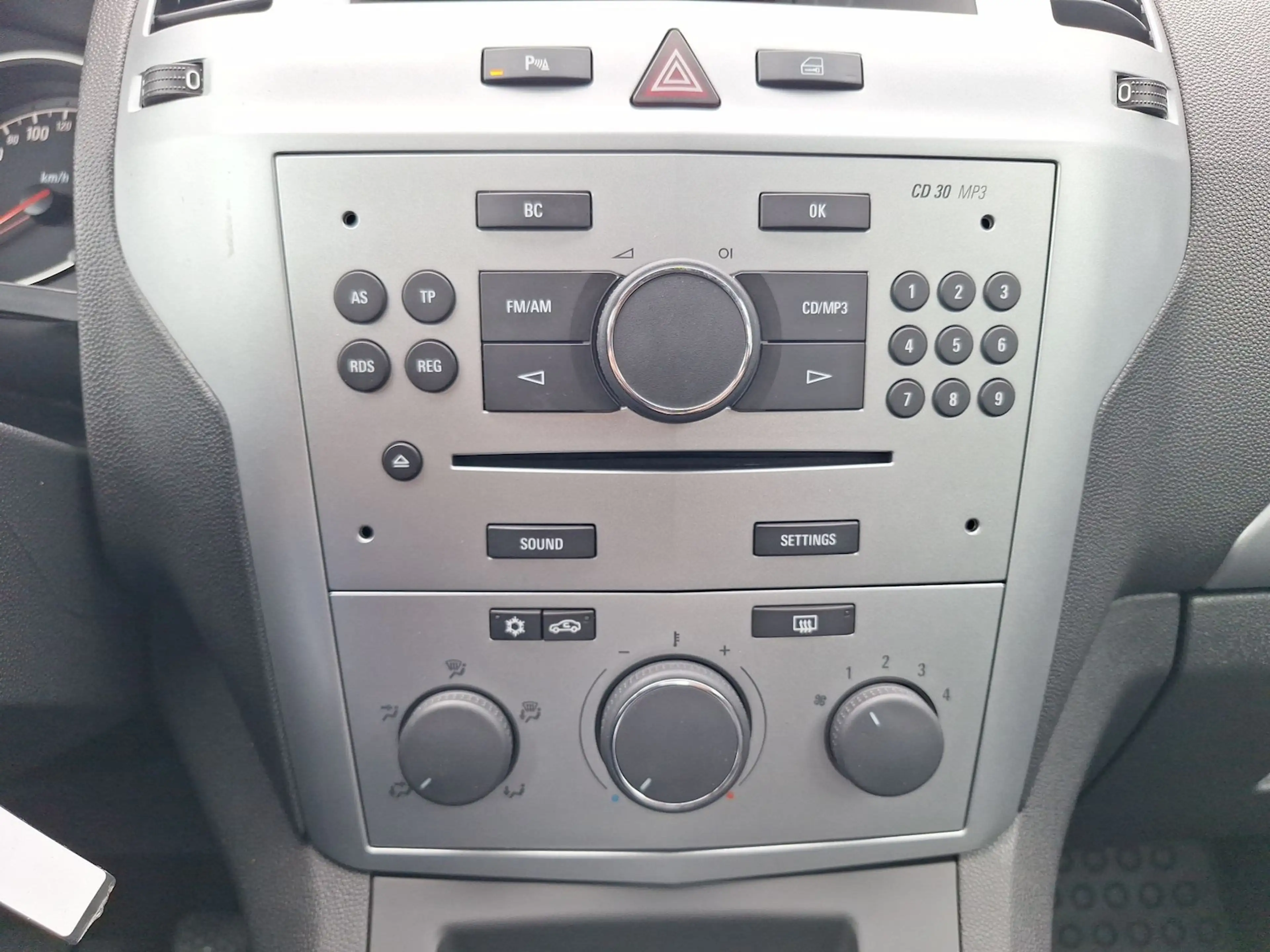 Opel Zafira Family 7 Sitzer AHK*PDC*Tempomat*TÜV neu — photo 9
