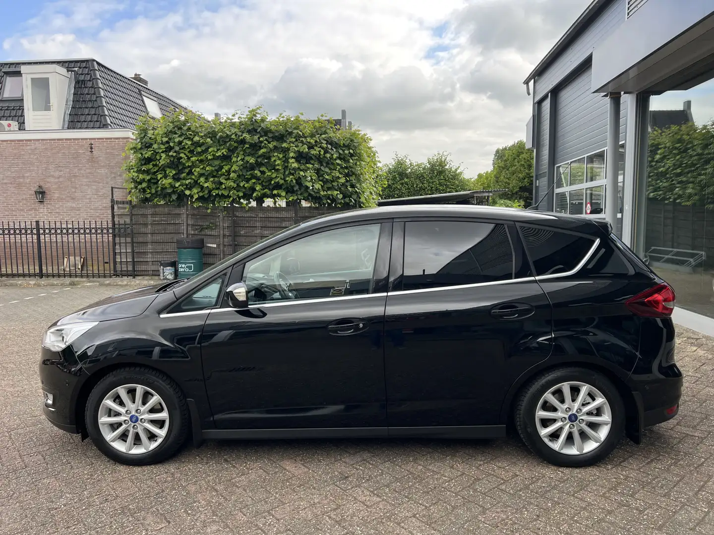 Ford C-Max 1.5 Titanium Trekhaak, Navi, Cruise Noir - 2