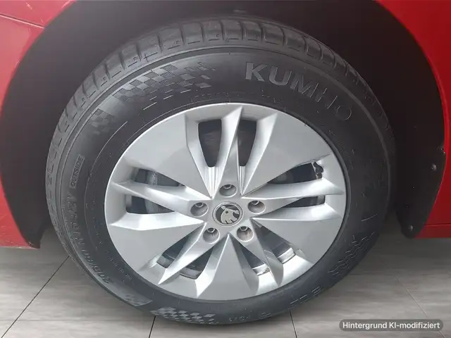 Skoda Octavia view 6
