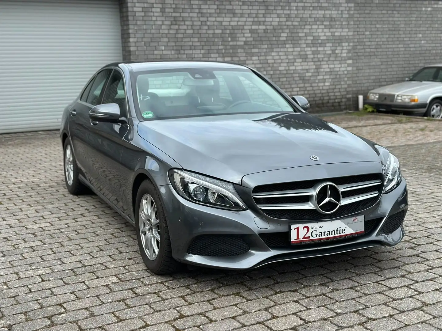 Mercedes-Benz C 200 G-Tronic Plus Garantie*LED*Ambiente*Navi* Grau - 1