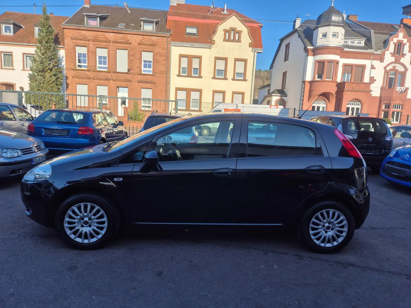 Fiat Grande Punto 1.2 8V Active " Zahnriemen neu, TÜV / AU neu " - 1