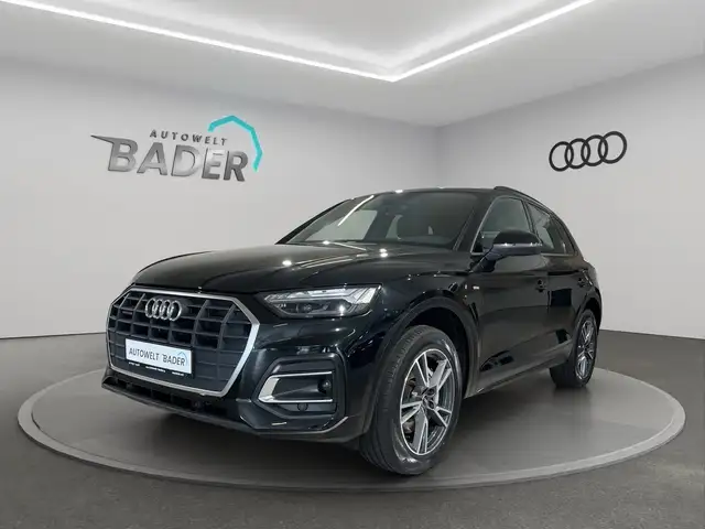 Audi Q5 50 TFSI e qu. Basis AHK Matrix Shz