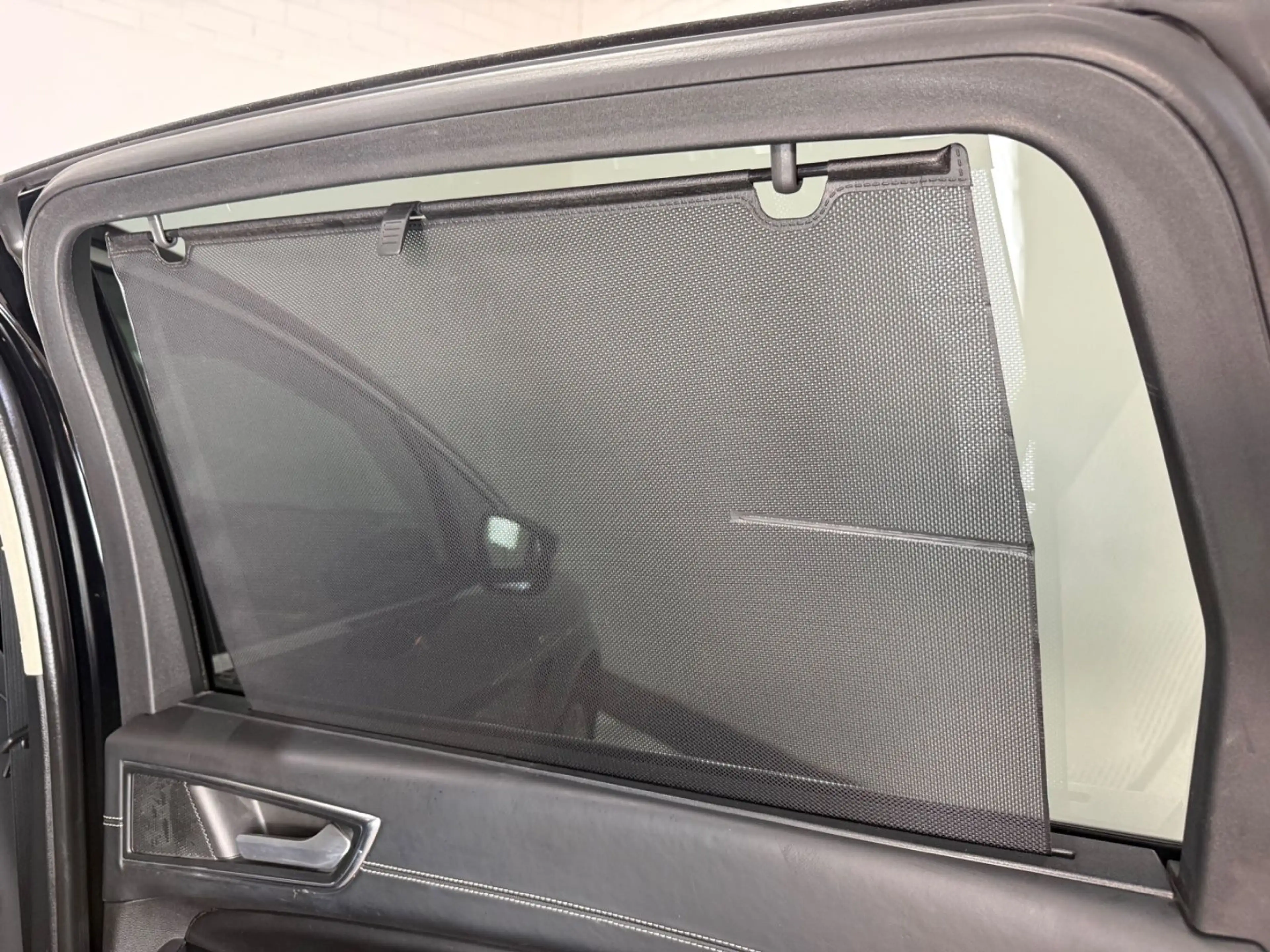 Ford S-Max 2,0 Vignale Auto°Pano°Leder°AHK°7 Sitzer — photo 15