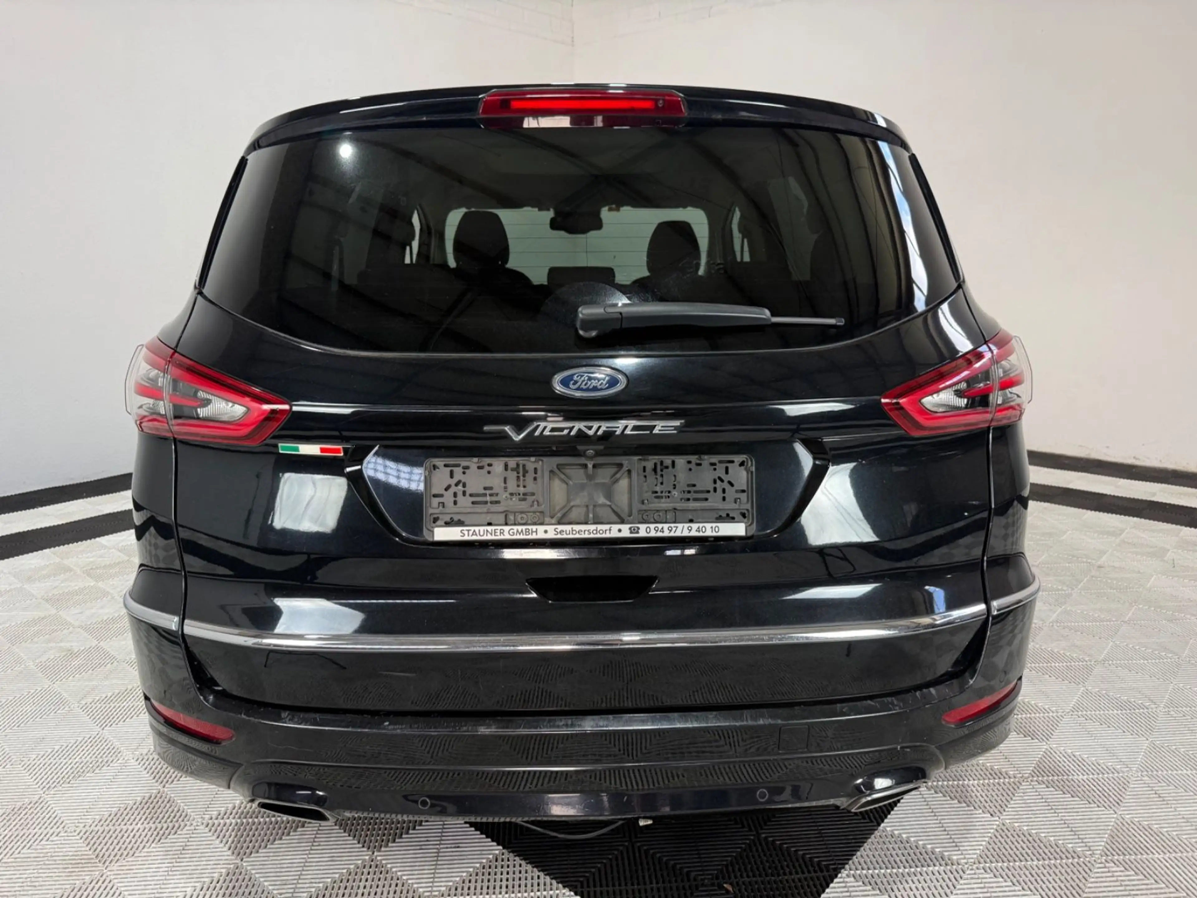 Ford S-Max 2,0 Vignale Auto°Pano°Leder°AHK°7 Sitzer — photo 5