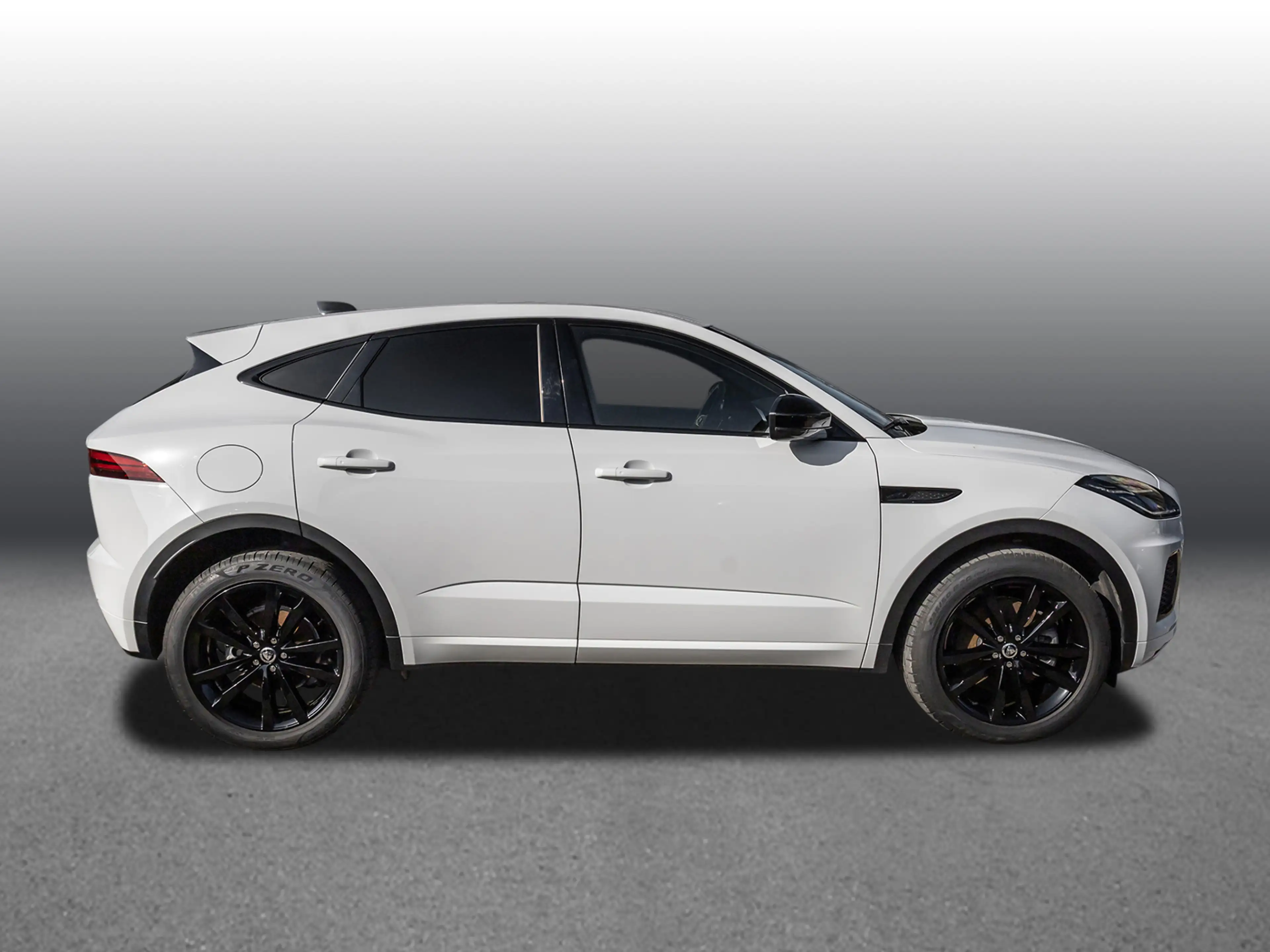 Jaguar E-Pace D200 AWD R-Dyn SE Black Pack NAVI PDC ACC — photo 4