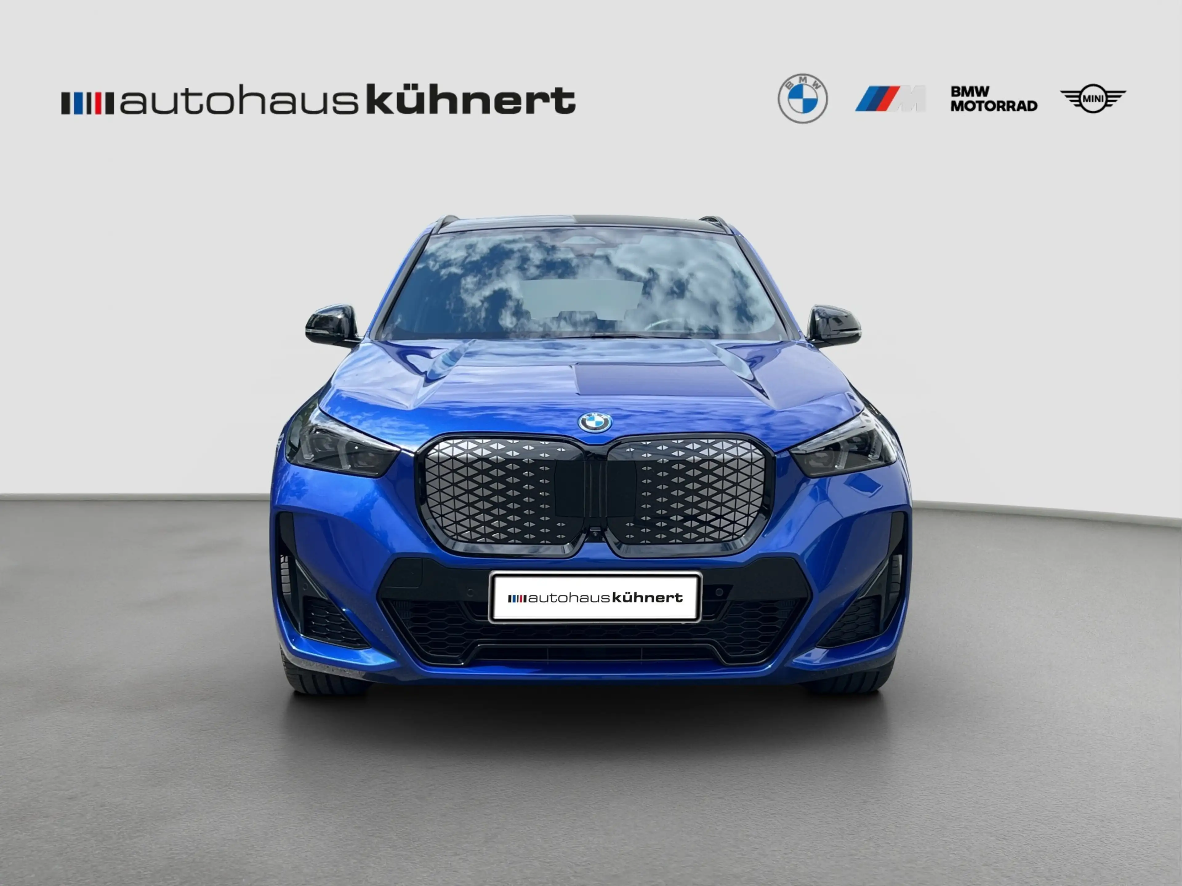 BMW iX1 xDrive30 ///M-Sport PRO ACC PanoSD SpurAss — photo 3