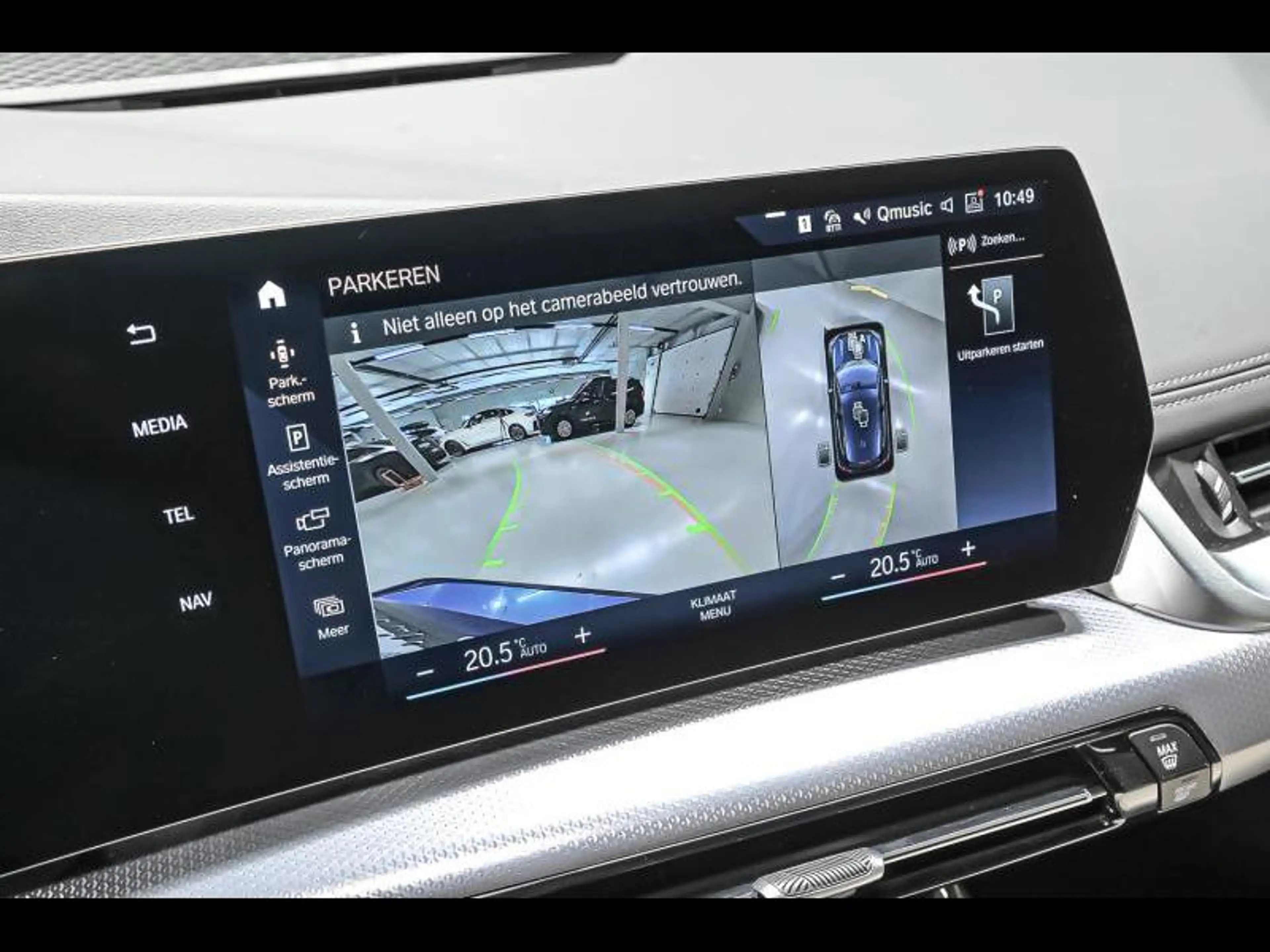 BMW 225 xDrive Active Tourer — photo 14