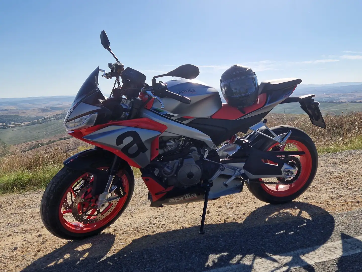 Aprilia Tuono 660 Arancione - 1