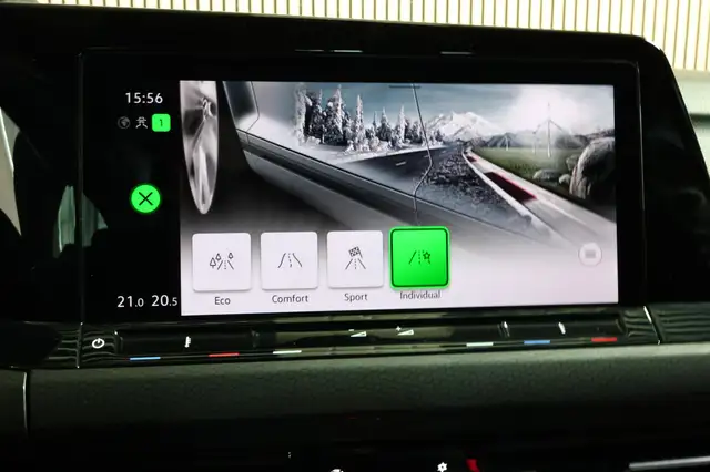 Volkswagen Golf view 24
