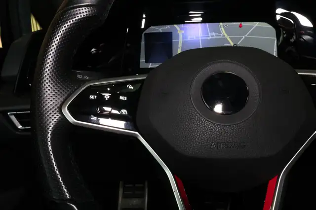 Volkswagen Golf view 13