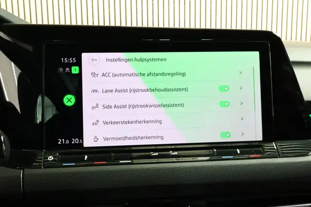 Volkswagen Golf view 22