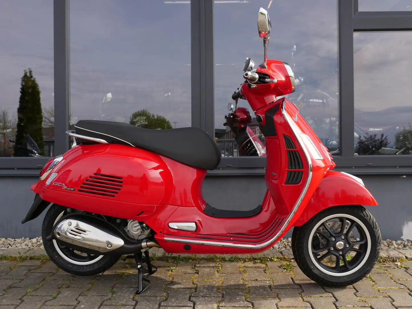 Vespa GTS 300 Super - mehrere Farben - 2