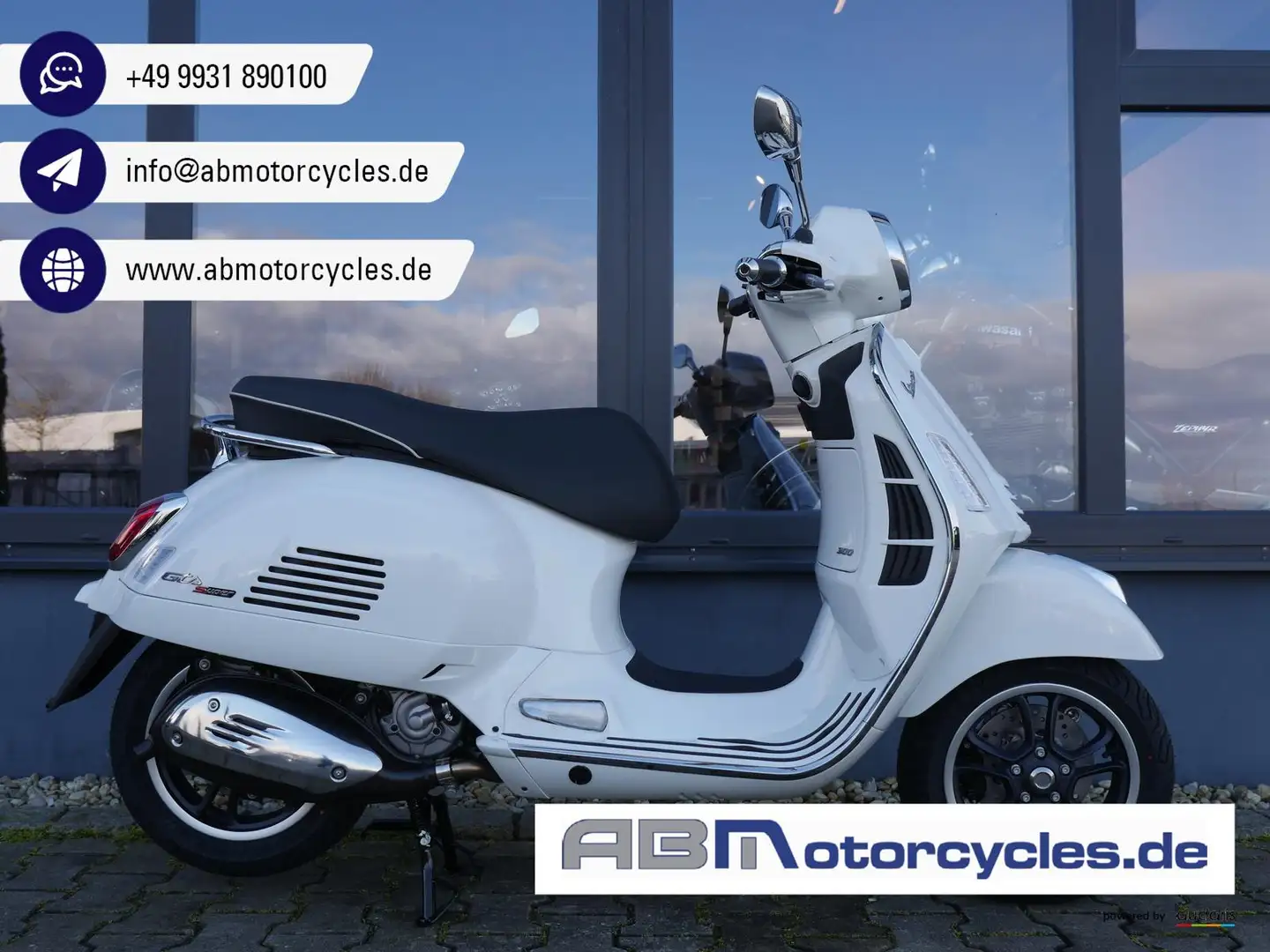 Vespa GTS 300 Super - mehrere Farben - 1