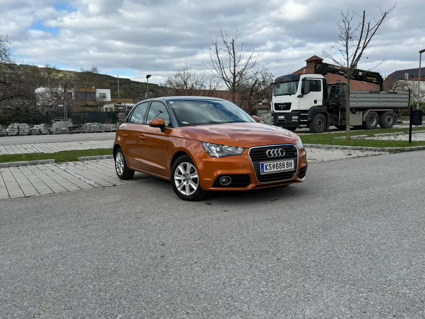 Audi A1 A1 SB 1,2 TFSI Attraction Attraction Orange - 2