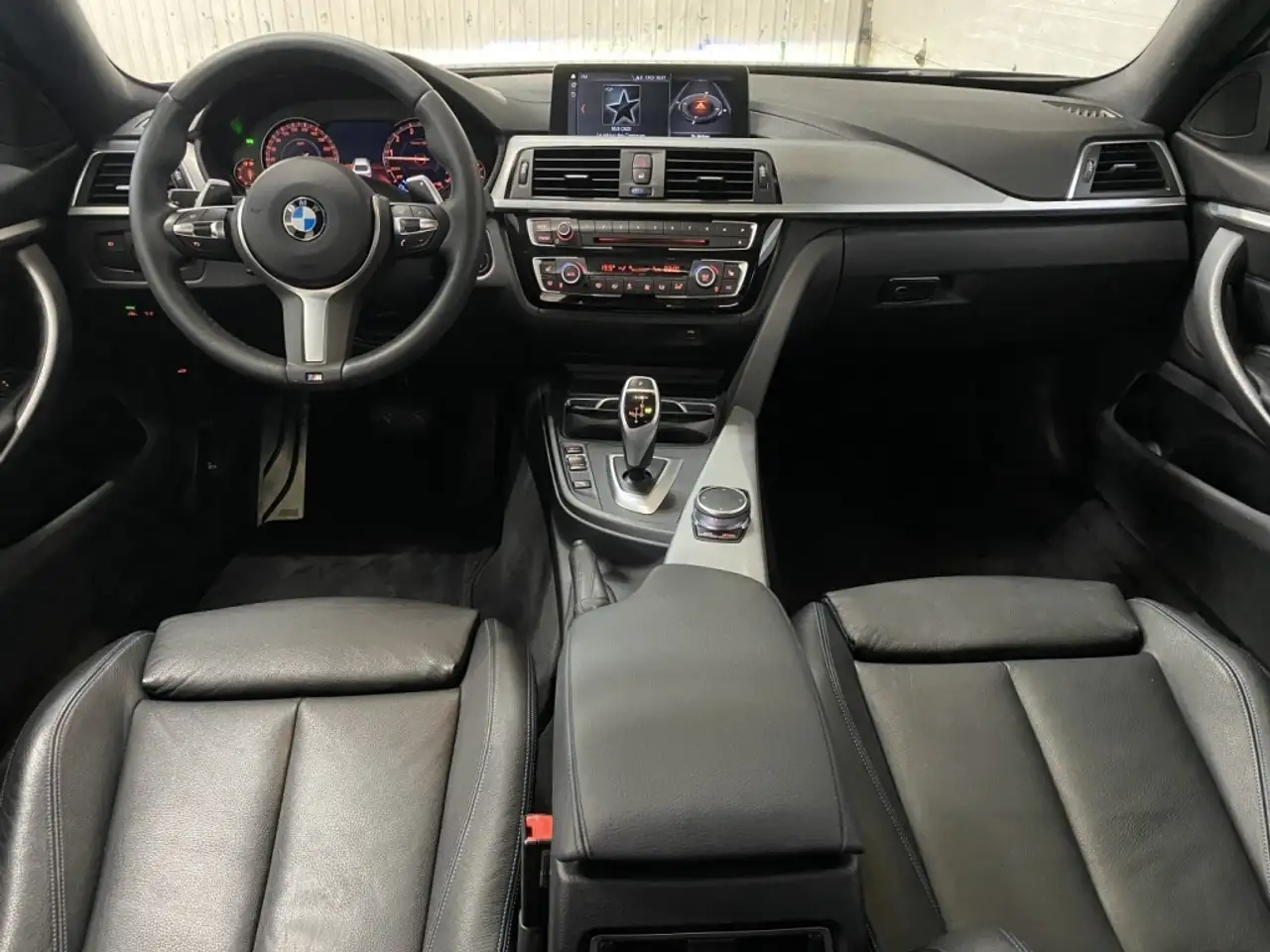 BMW 4 Series снимка BMW 4 Series
