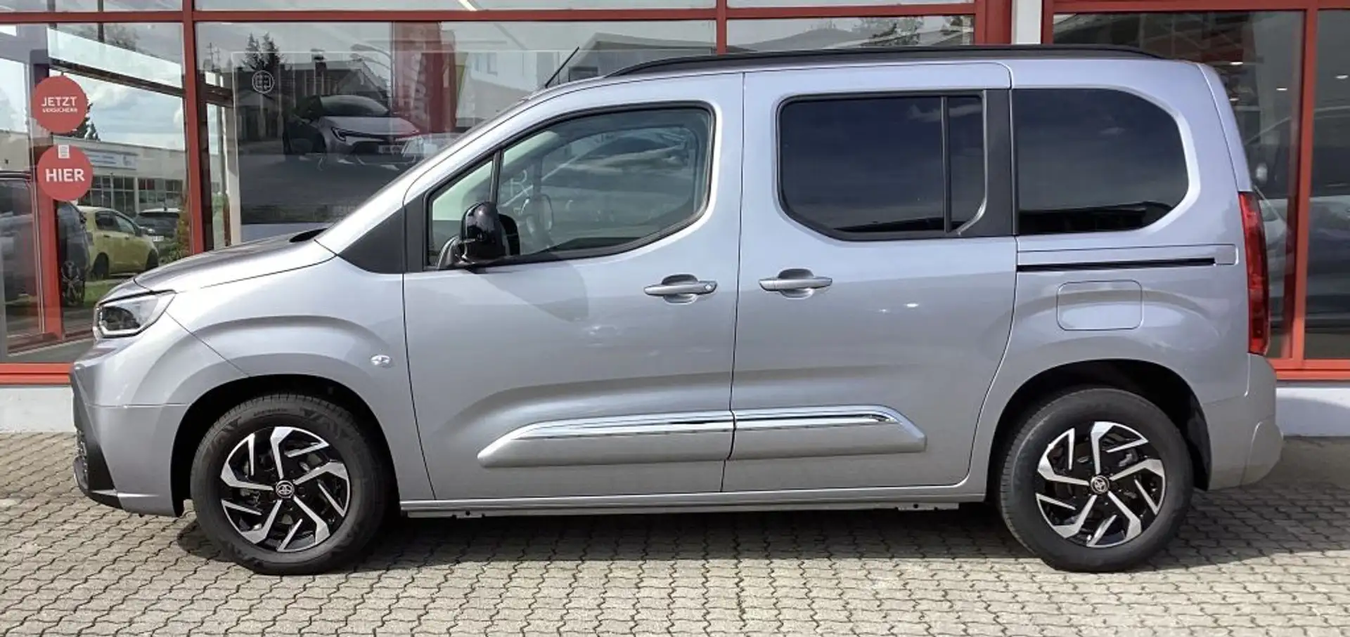 Toyota Proace City Verso 1.2 L1 Team D * versch Farben * Argent - 2