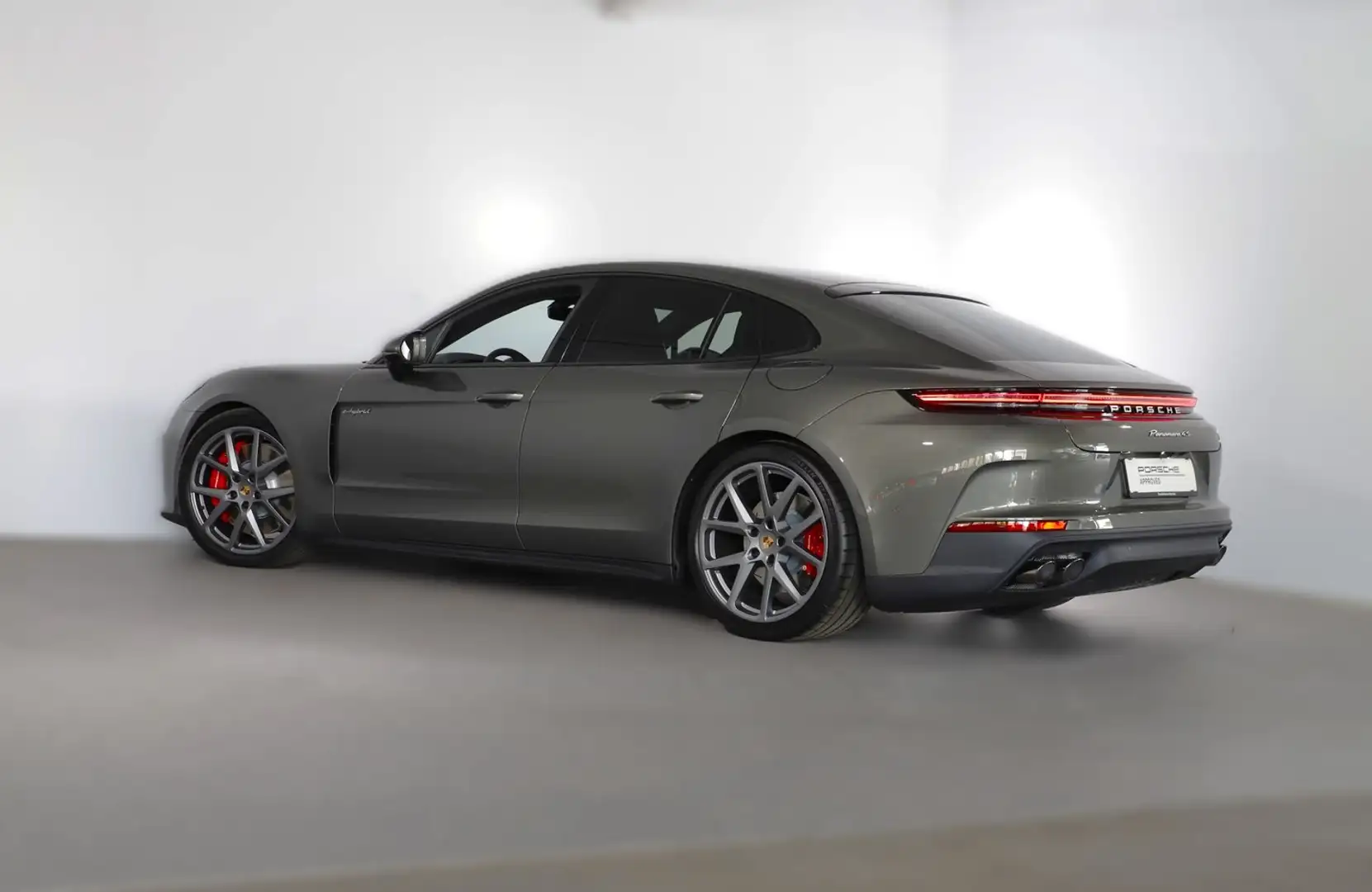 Porsche Panamera 4S E-Hybrid Grün - 2