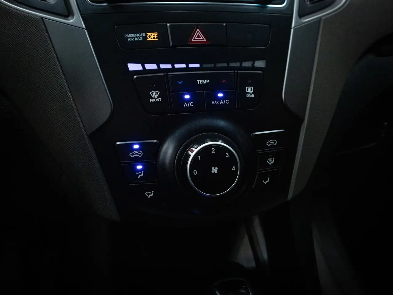 Hyundai SANTA FE снимка Hyundai SANTA FE