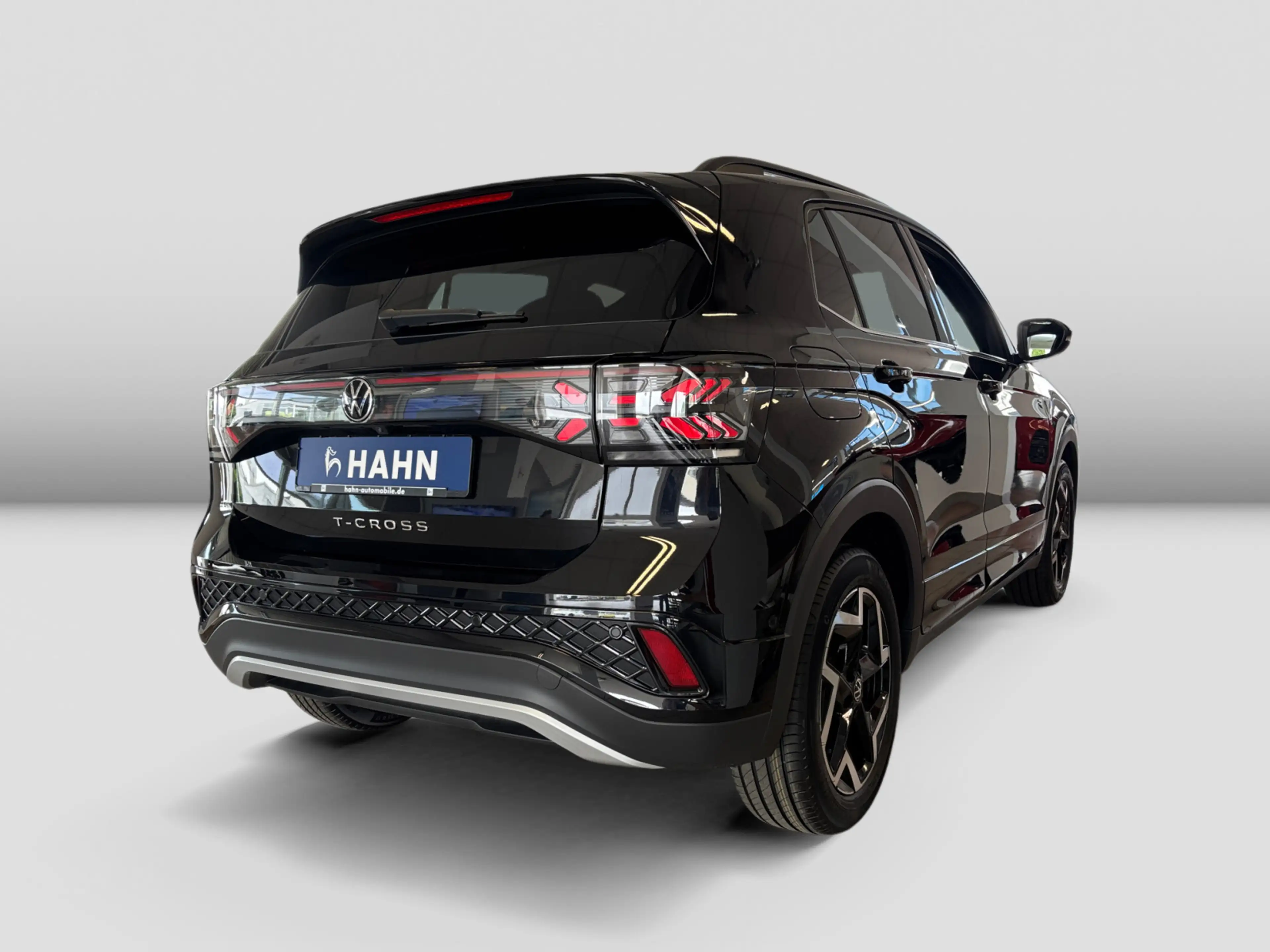 Volkswagen T-Cross R-Line 1.5 l TSI 150PS DSG AHK — photo 4