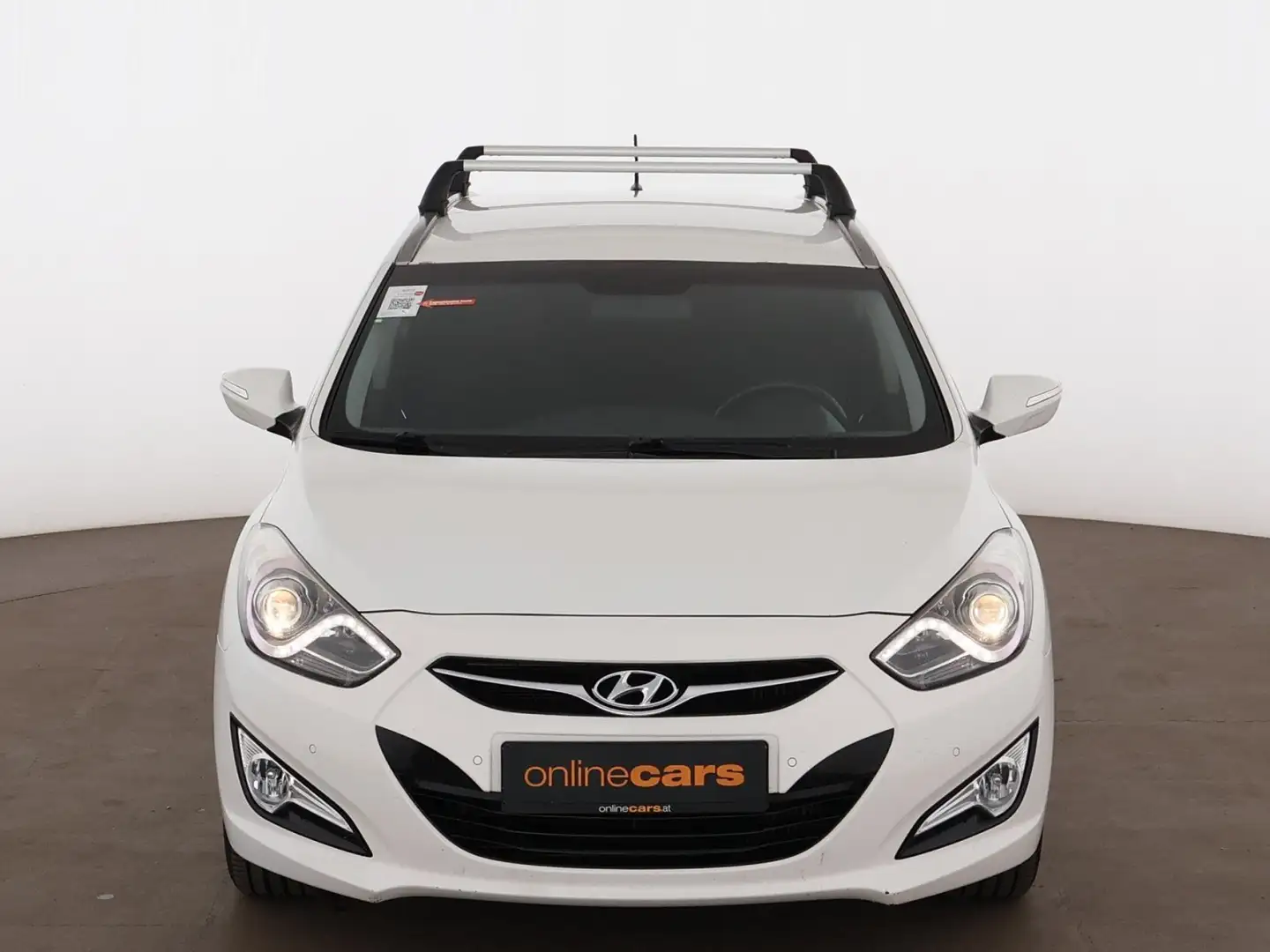 Hyundai i40 cw 1.6 Diesel TEMPOMAT PARKHILFE KLIMA RADIO Weiß - 2