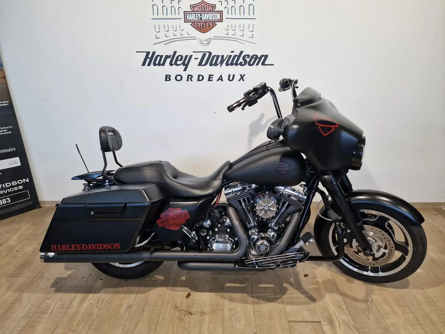 Harley-Davidson Street Glide Noir - 1
