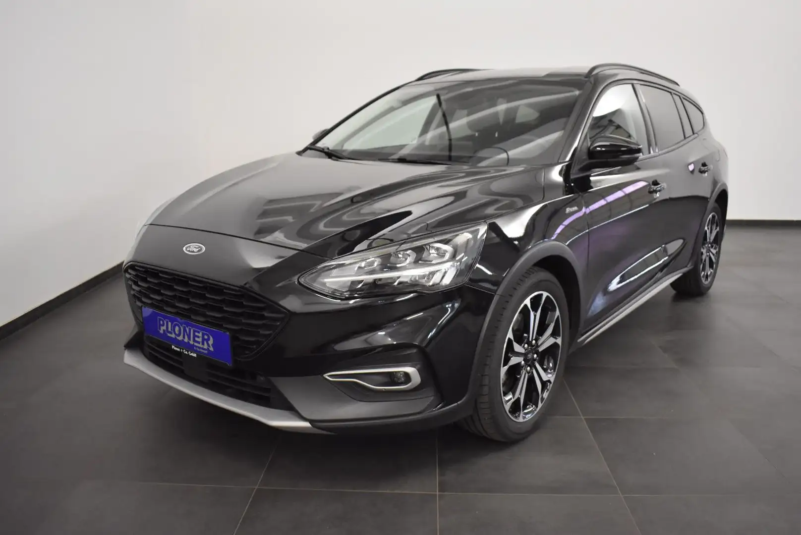 Ford Focus Turnier Active/LED/NAVI/SHZ/DAB/B&O/PDC Schwarz - 2