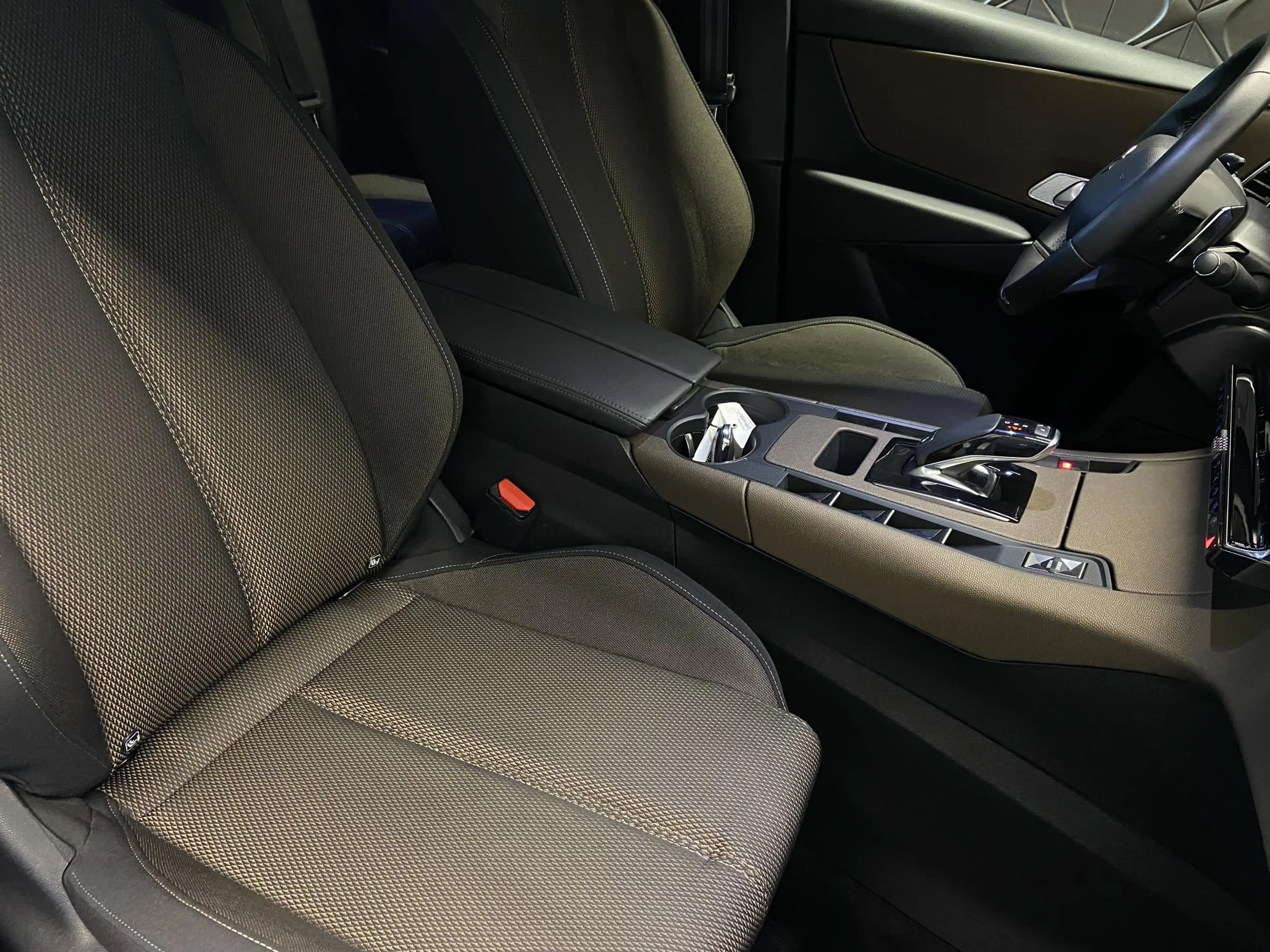 DS Automobiles DS 7 Crossback 1.5 BlueHDI So Chic | Automaat | Navigatie | Camer — photo 11