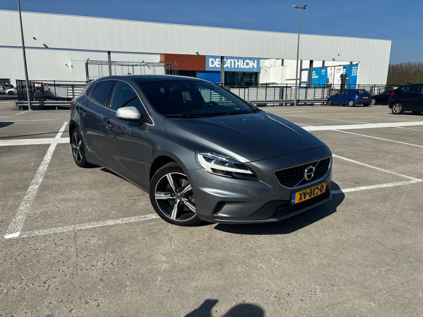 Volvo V40 V40 1.5 T3 Polar+ Sport siva - 1