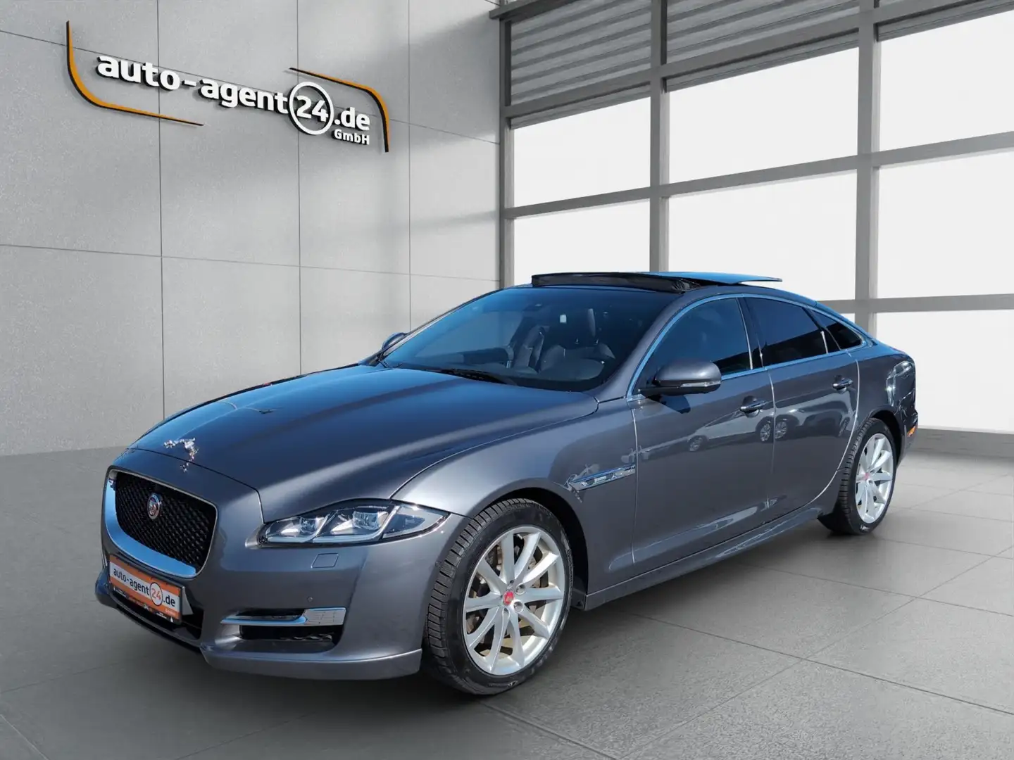 Jaguar XJ 3.0 V6 AWD R-Sport/2Hd/Pano/360/Sitzlüft./DAB Grau - 2