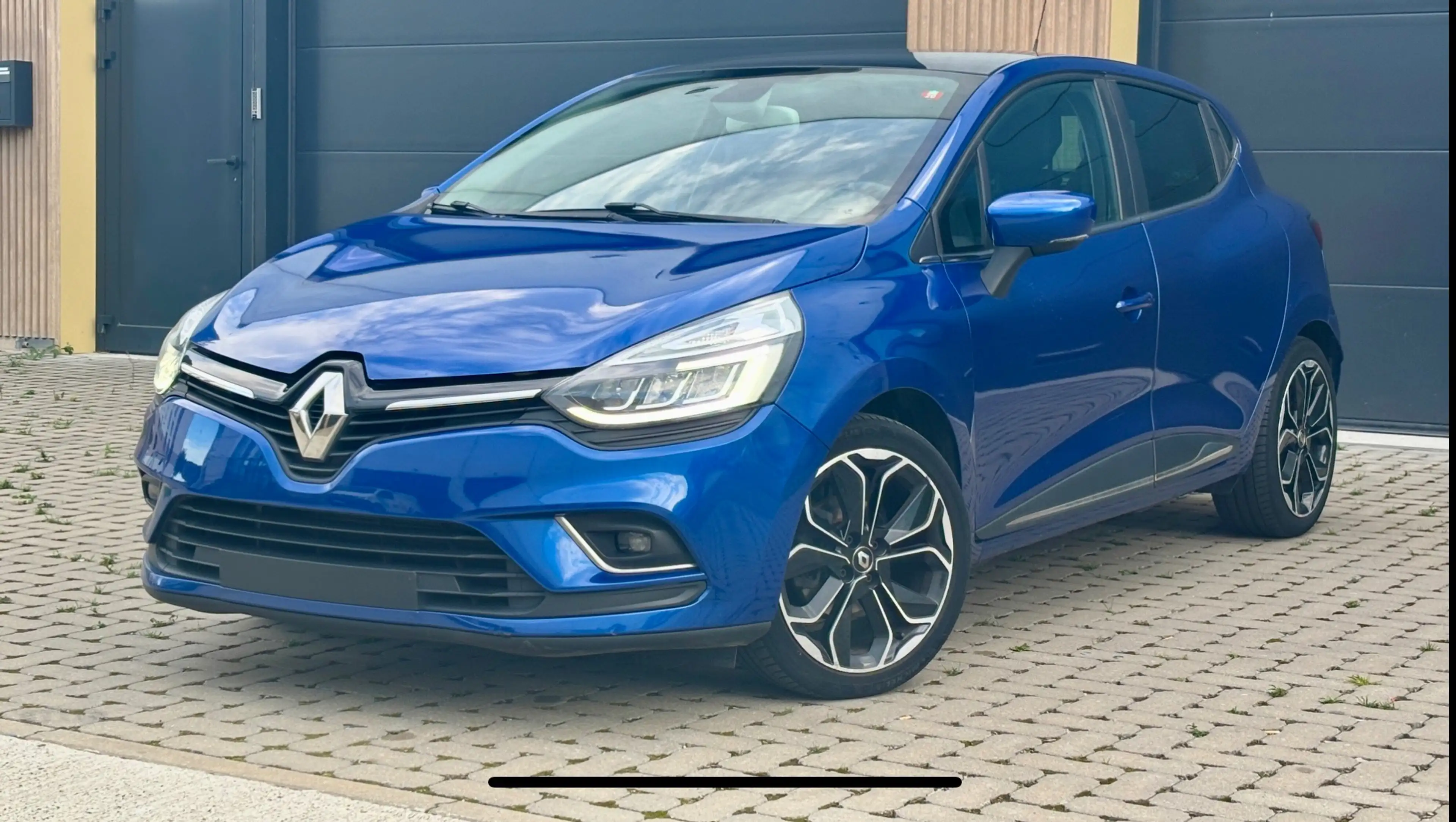 Renault Clio Clio 0.9 TCe Energy Bose Edition Cuir Clim GPS Pano LED