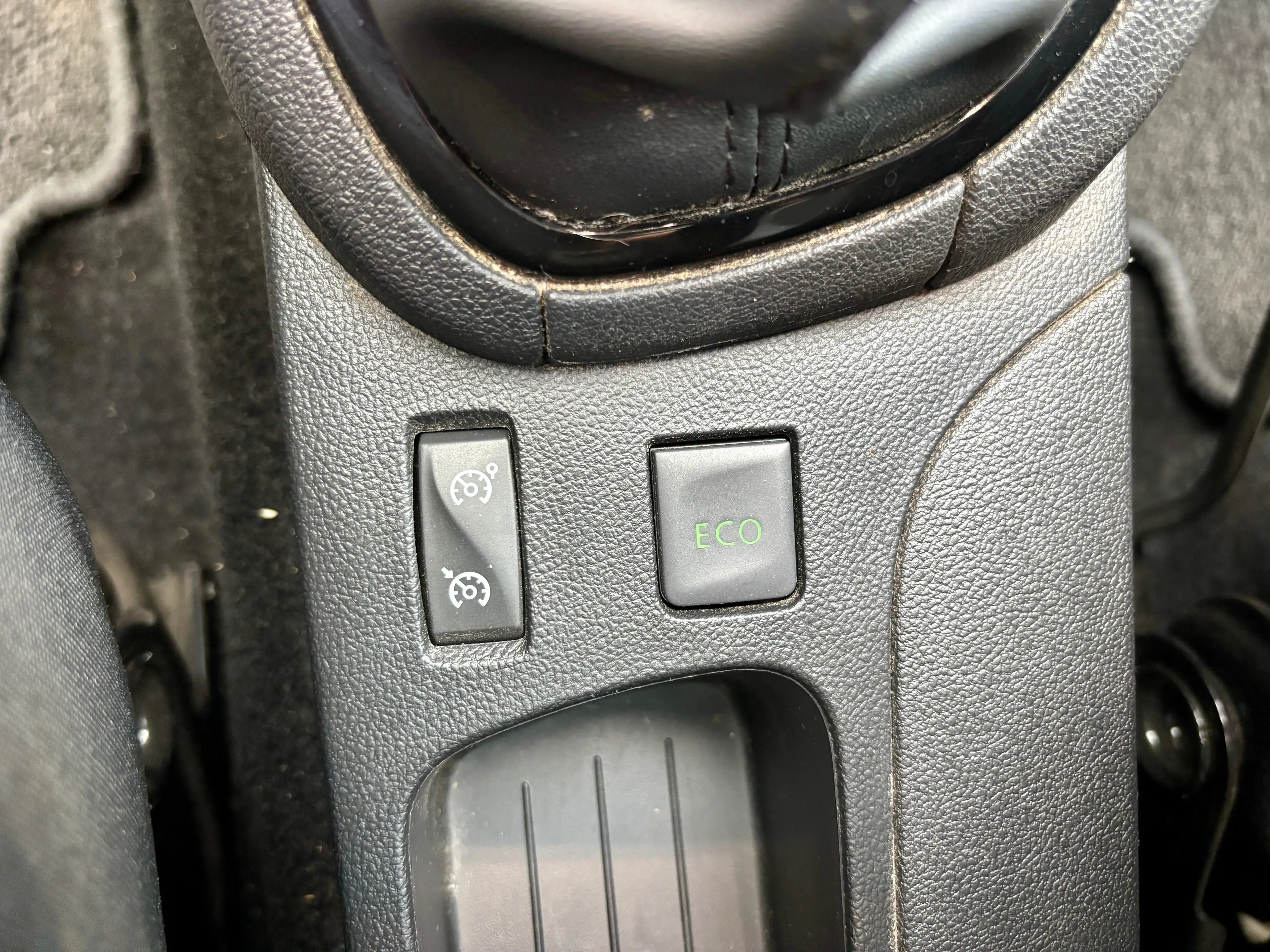 Renault Clio Clio 0.9 TCe Energy Bose Edition Cuir Clim GPS Pano LED — photo 11