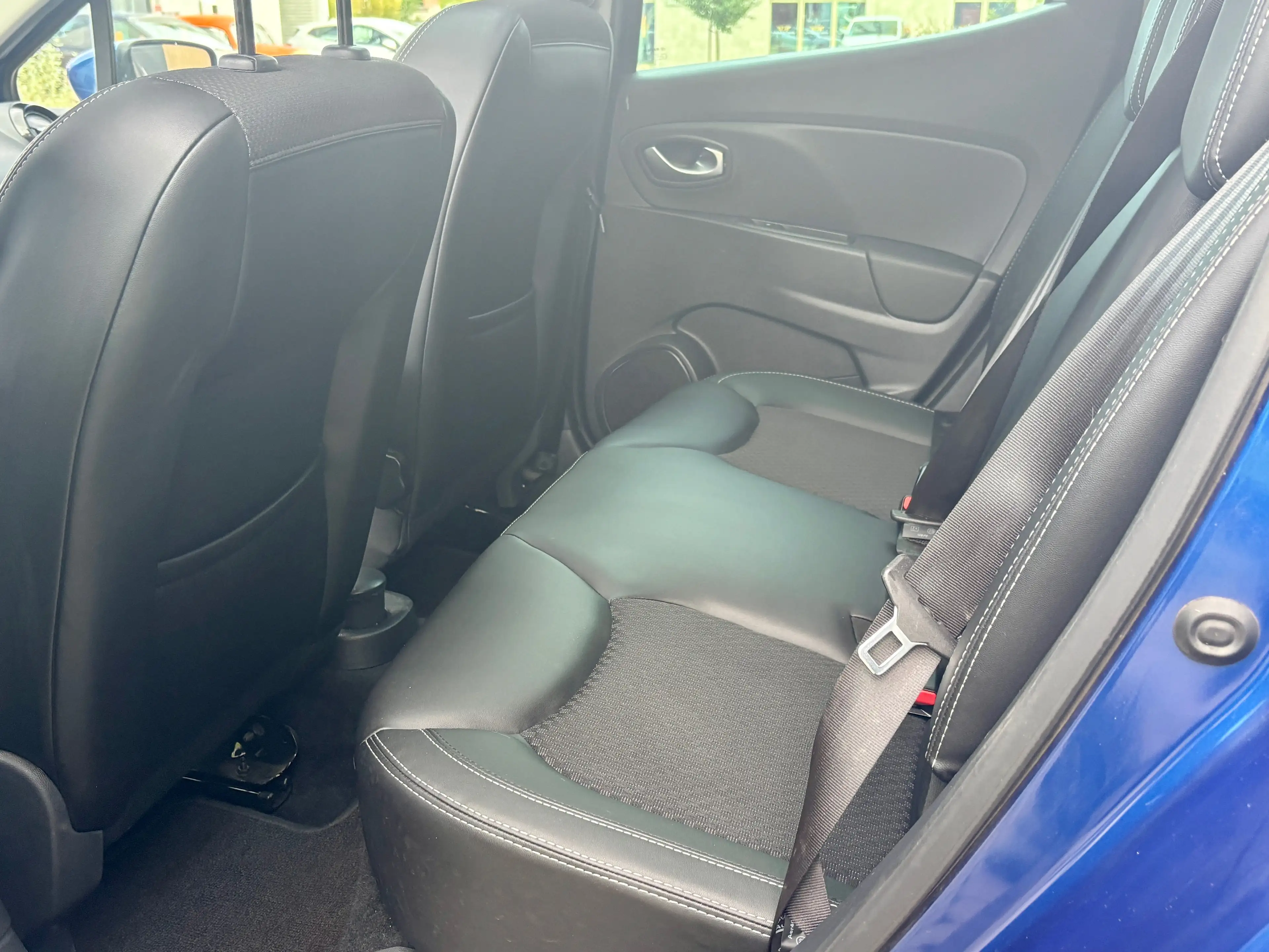 Renault Clio Clio 0.9 TCe Energy Bose Edition Cuir Clim GPS Pano LED — photo 6