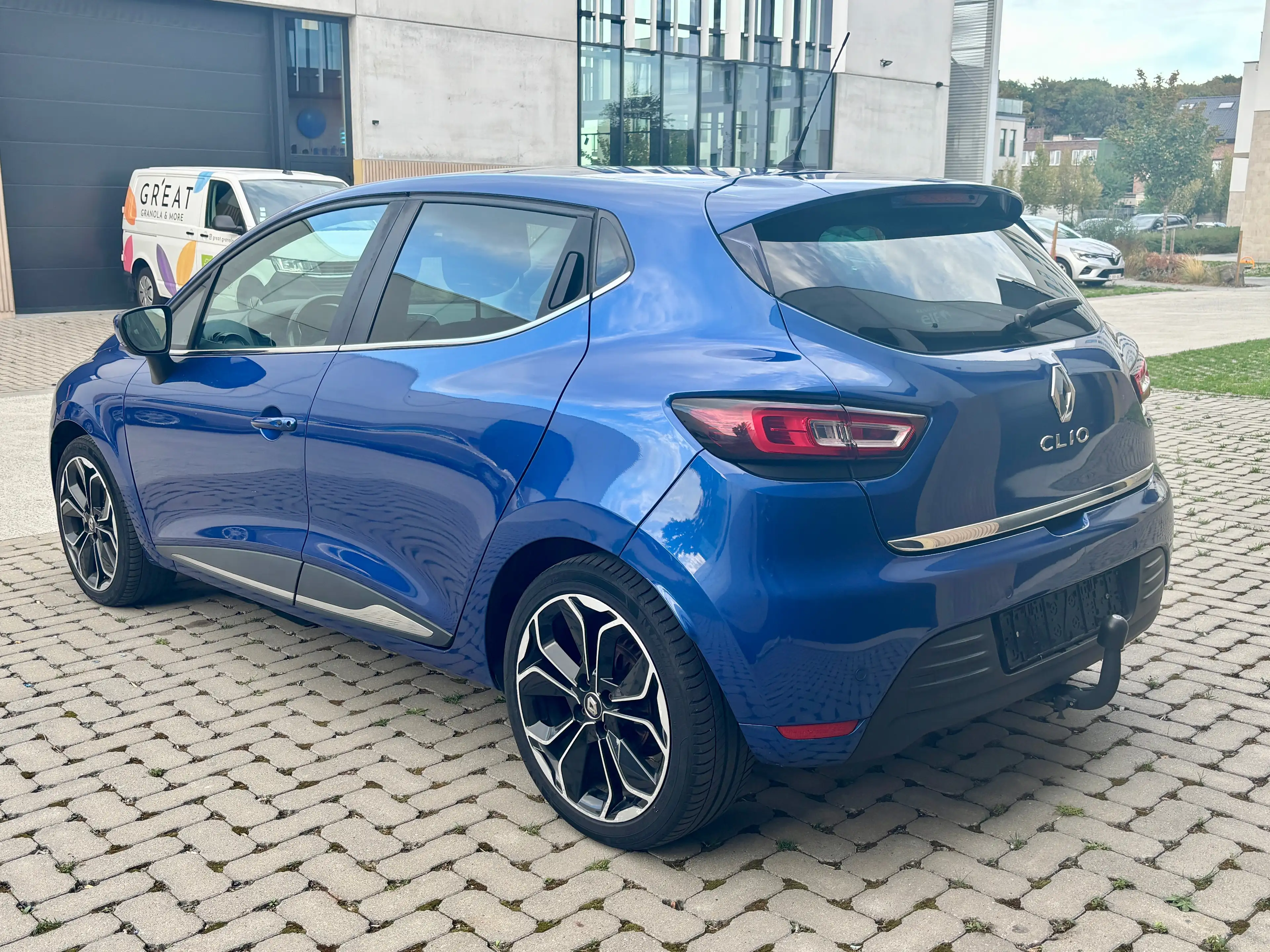 Renault Clio Clio 0.9 TCe Energy Bose Edition Cuir Clim GPS Pano LED — photo 3