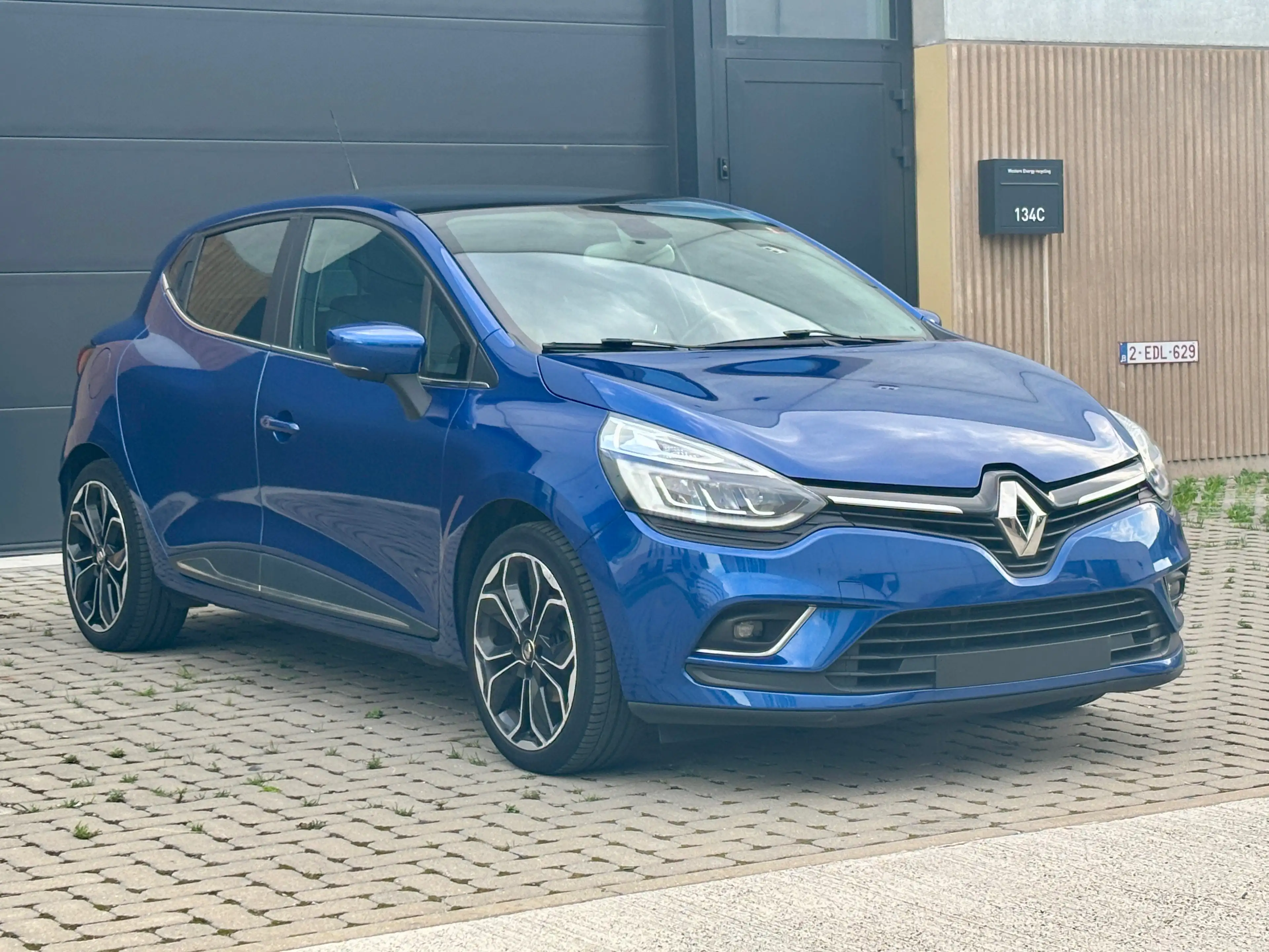 Renault Clio Clio 0.9 TCe Energy Bose Edition Cuir Clim GPS Pano LED — photo 2