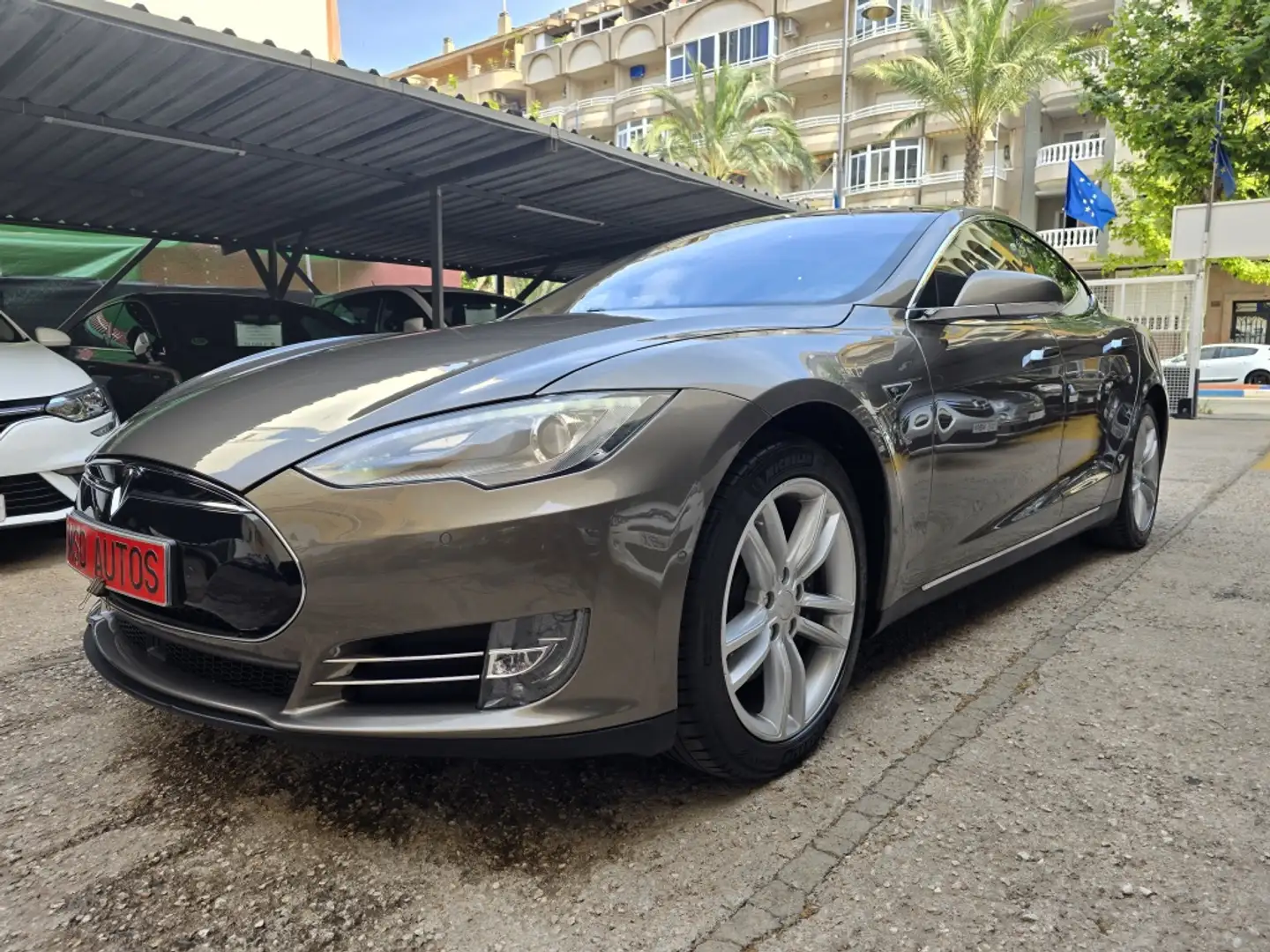 Tesla Model S 85D AWD Beige - 1
