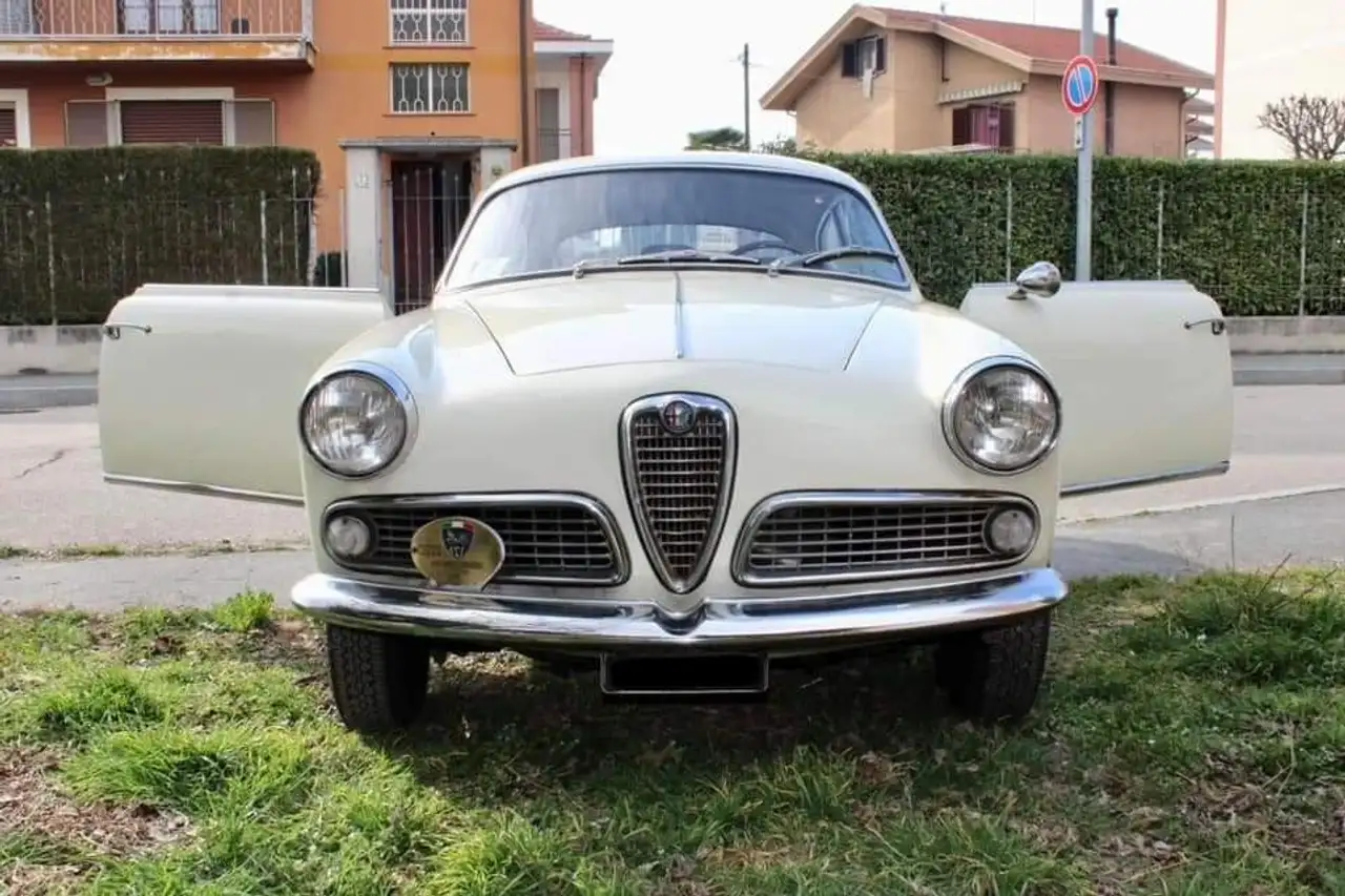 Alfa Romeo Giulietta 1.3, foto 1
