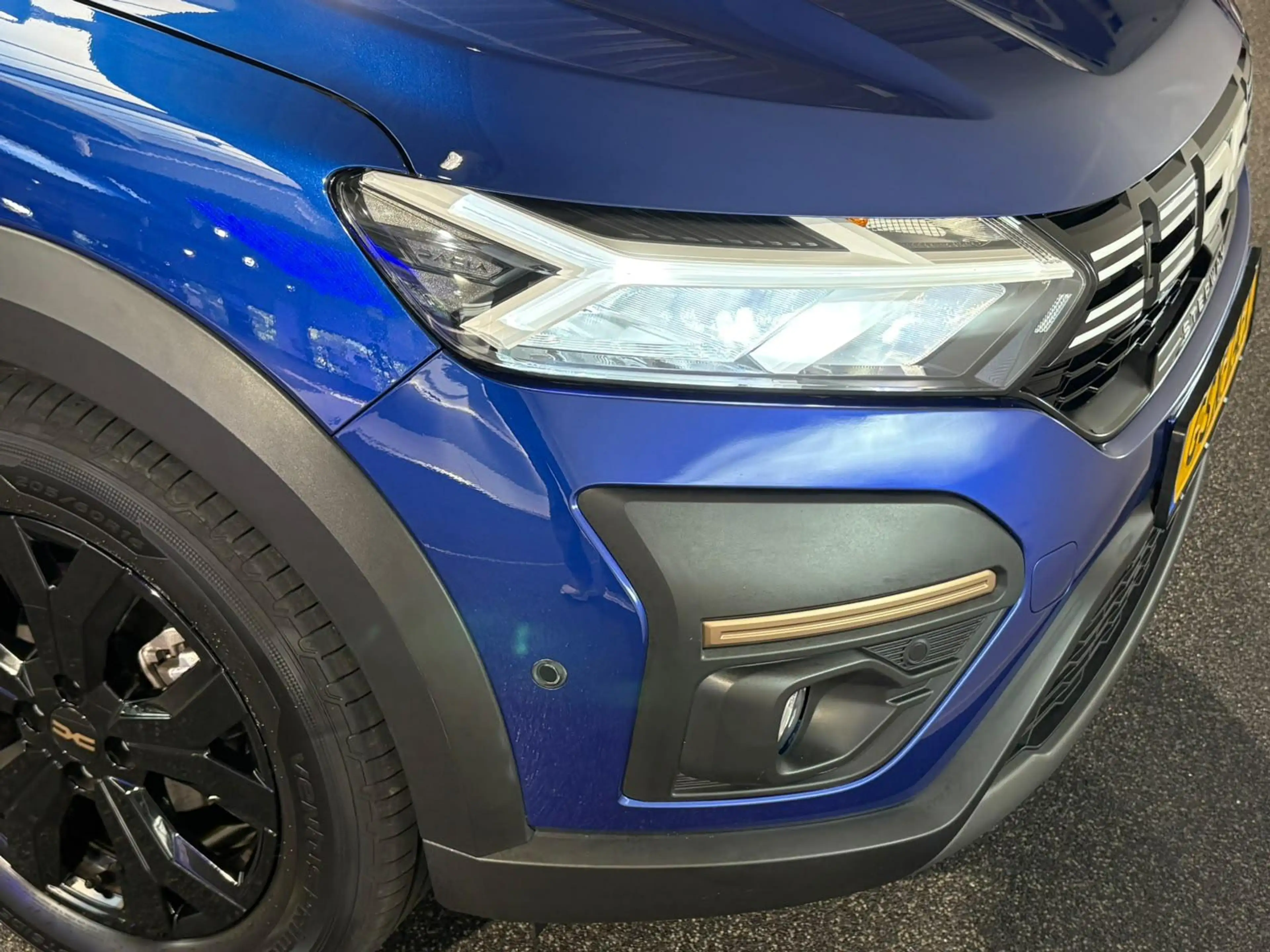Dacia Sandero Stepway 1.0 TCe 110 Extreme | Panoramadak | Naviga — photo 21