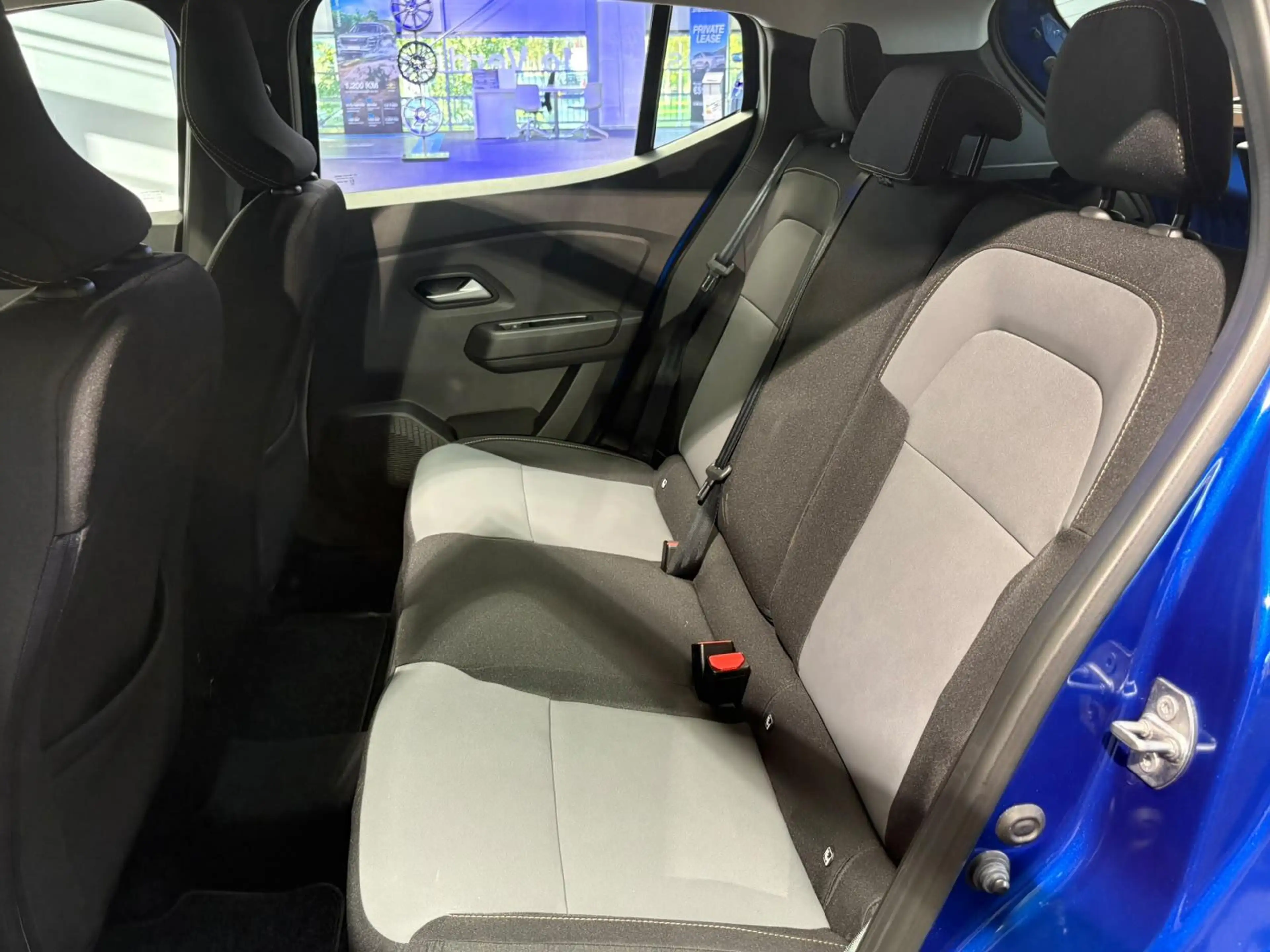 Dacia Sandero Stepway 1.0 TCe 110 Extreme | Panoramadak | Naviga — photo 30