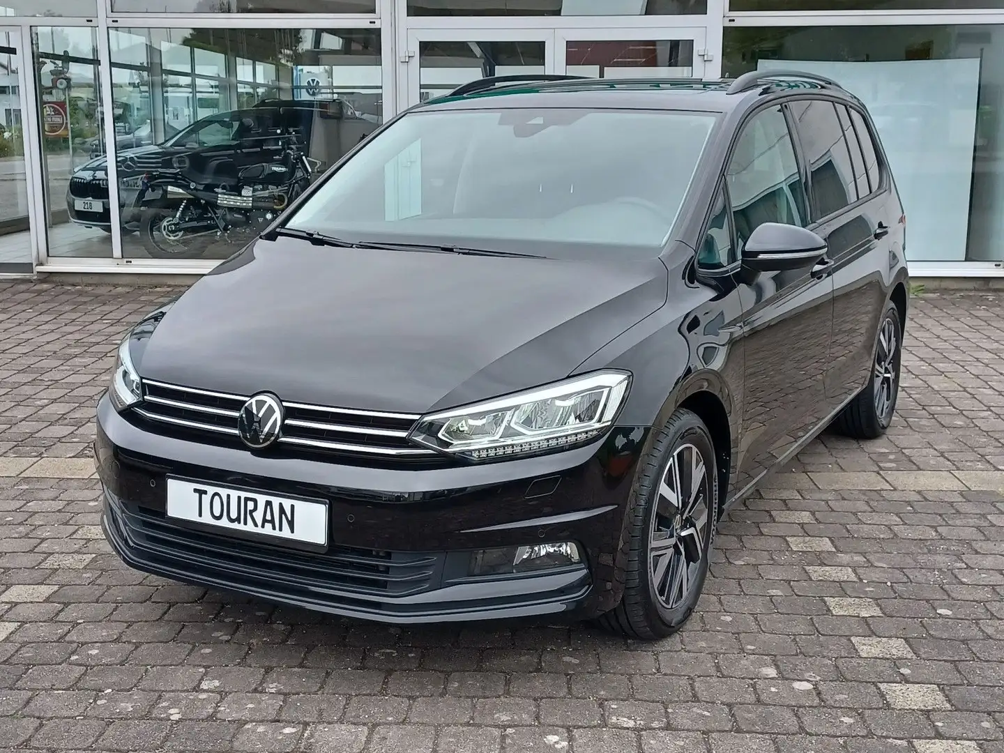 Volkswagen Touran Comfortline 2.0 TDI DSG 7-Sitzer ACC Pano AHK Sthz Noir - 1