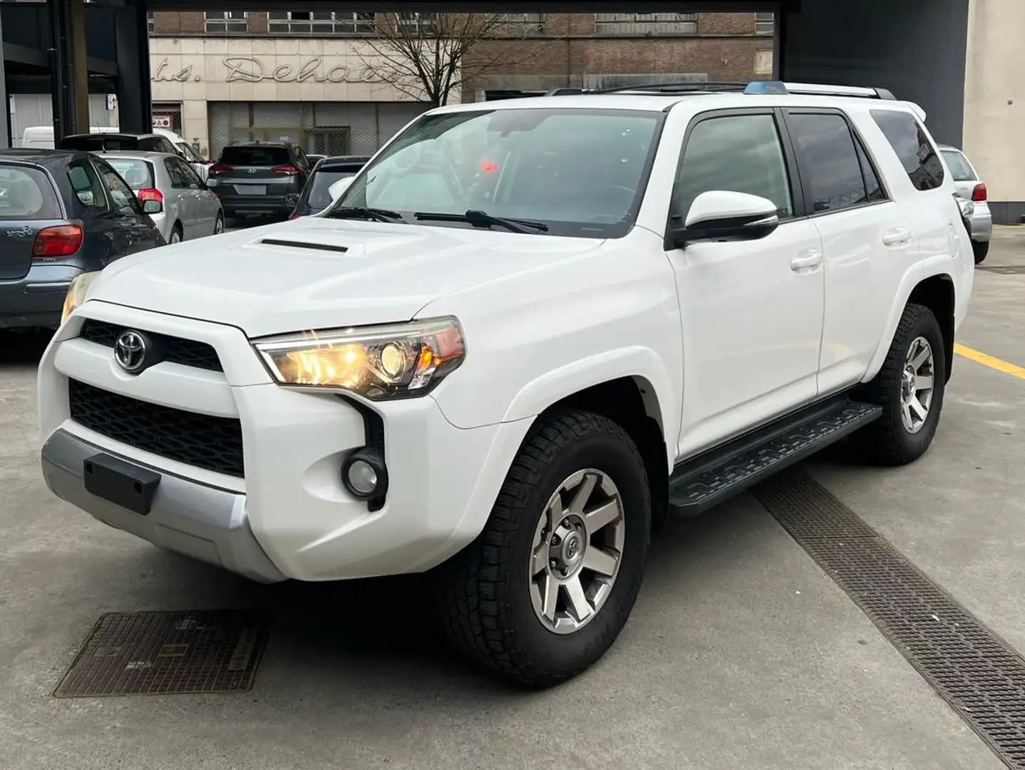 Toyota 4-Runner ONLY FOR EXPORT OUT OF EUROPE Blanc - 1